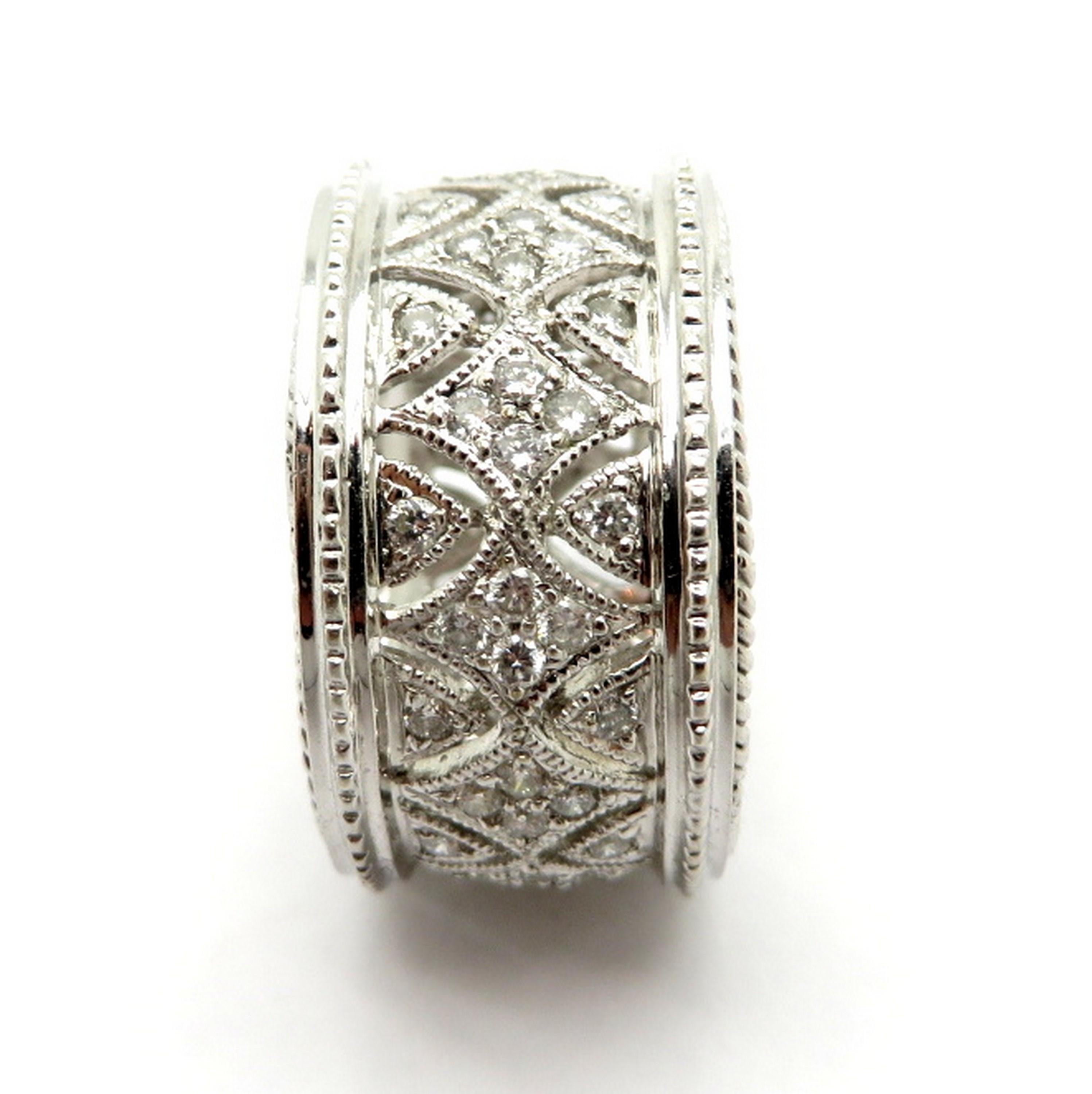 Women's Estate Modern 18 Karat White Gold Round Diamond Eternity Band Fashion Ring For Sale