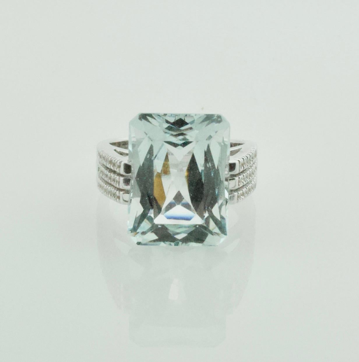 Emerald Cut Estate Modernistic Aquamarine and Diamond Ring in White Gold For Sale