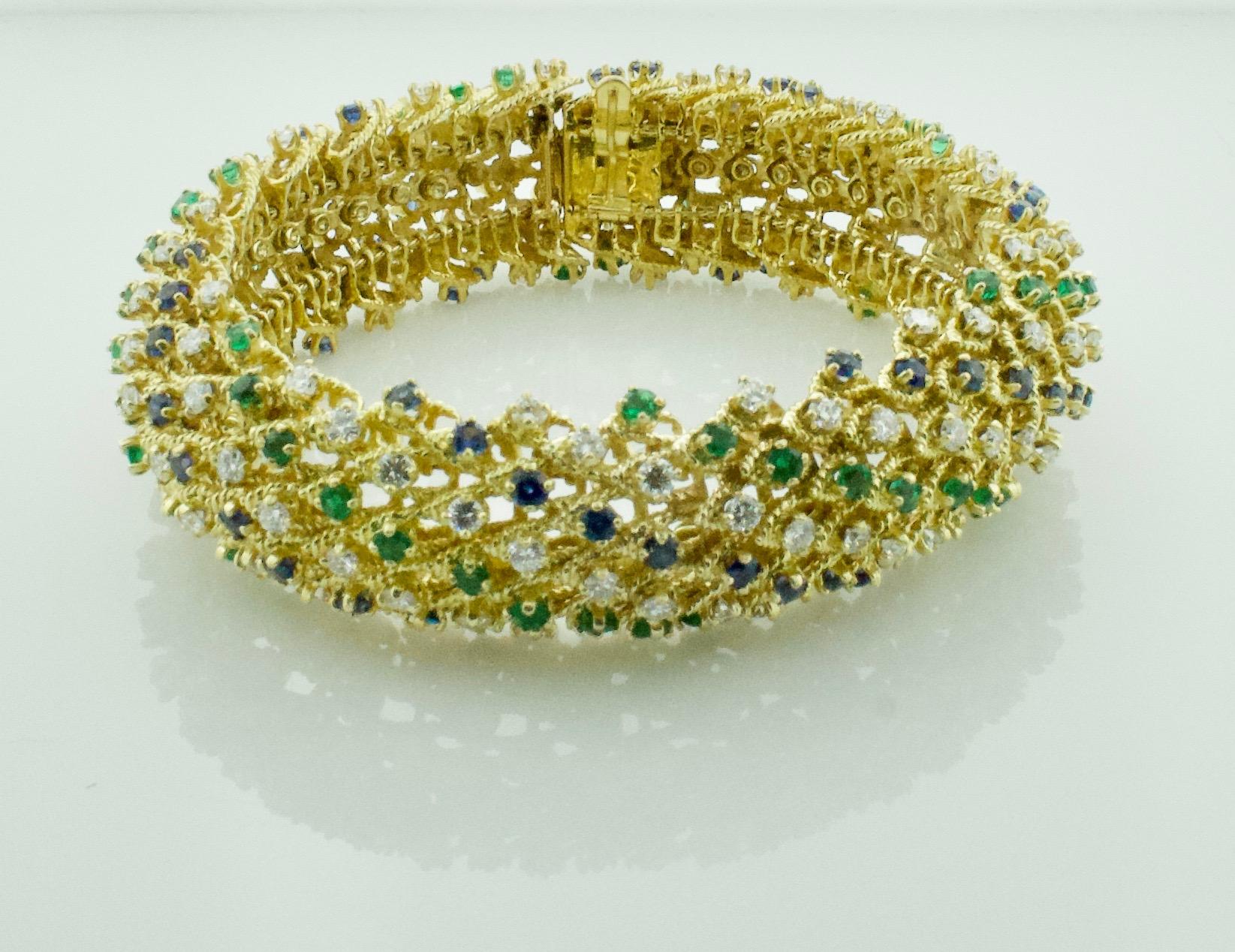 Estate Multi-Colored Diamond, Emerald and Sapphire Bracelet in 18k Yellow Gold In Excellent Condition For Sale In Wailea, HI