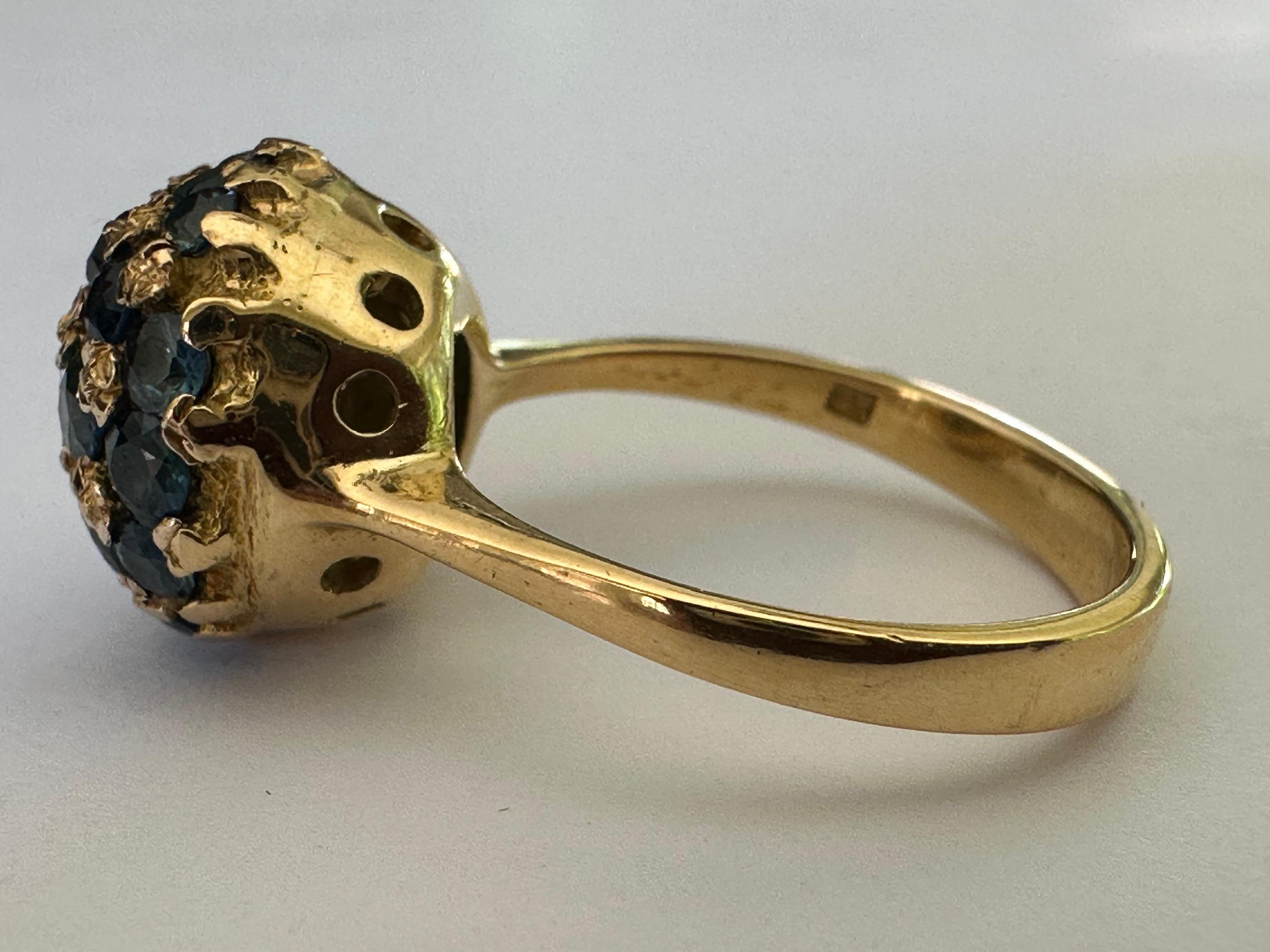 Estate Natural Blue Sapphire und 18K Gelbgold Dome Ring (Rundschliff)