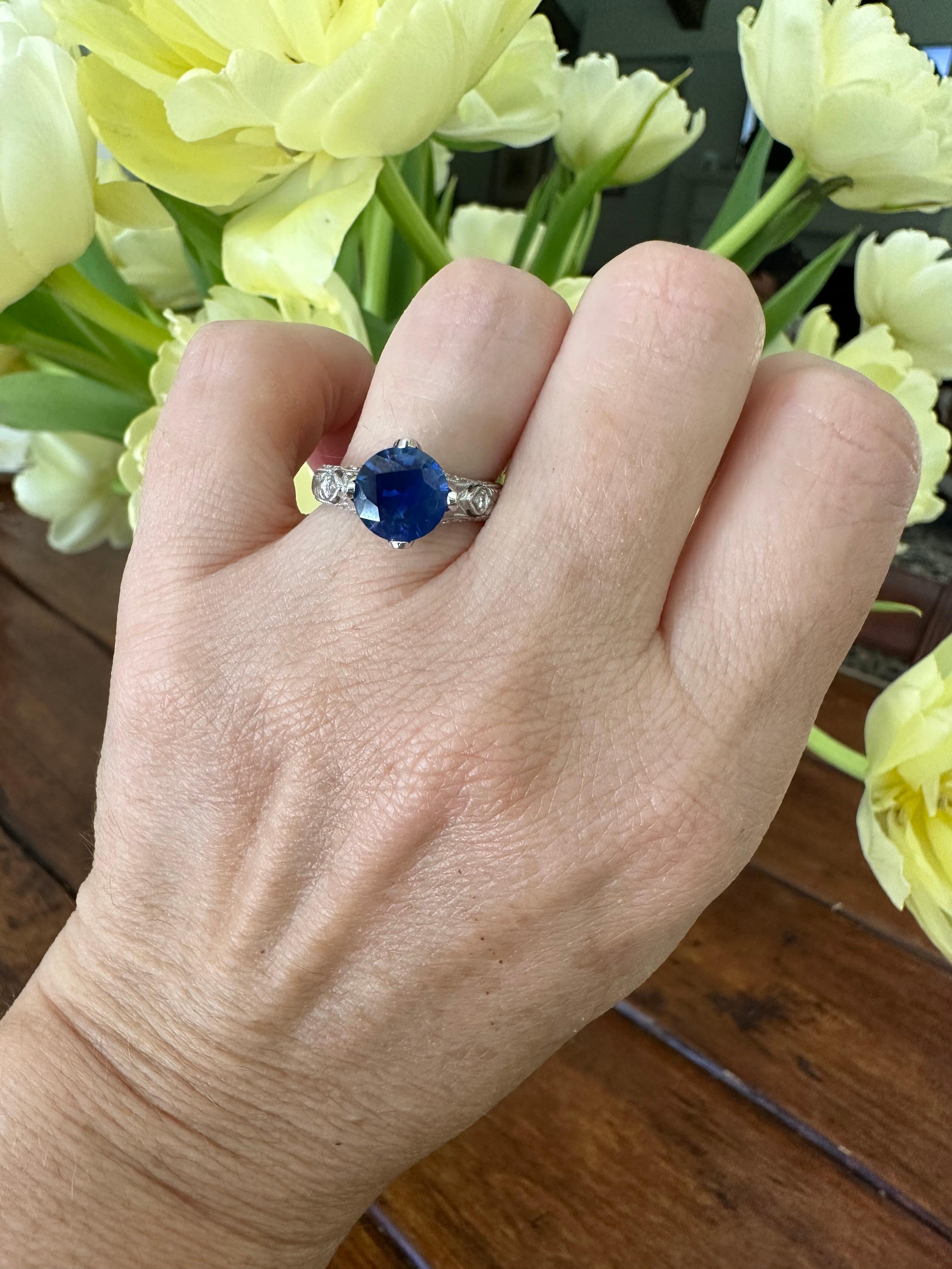 Estate Natural Blue Sapphire and Diamond Ring For Sale 4