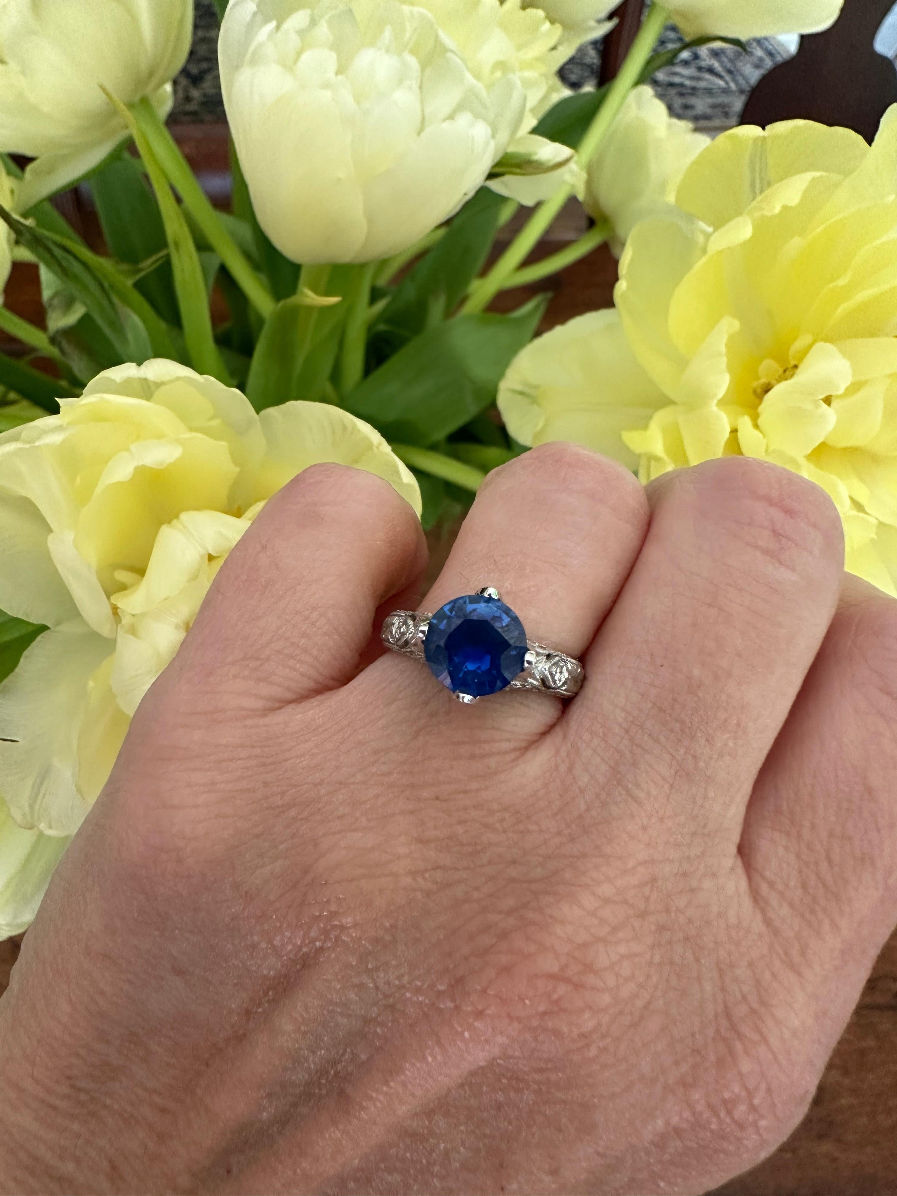 Estate Natural Blue Sapphire and Diamond Ring For Sale 5