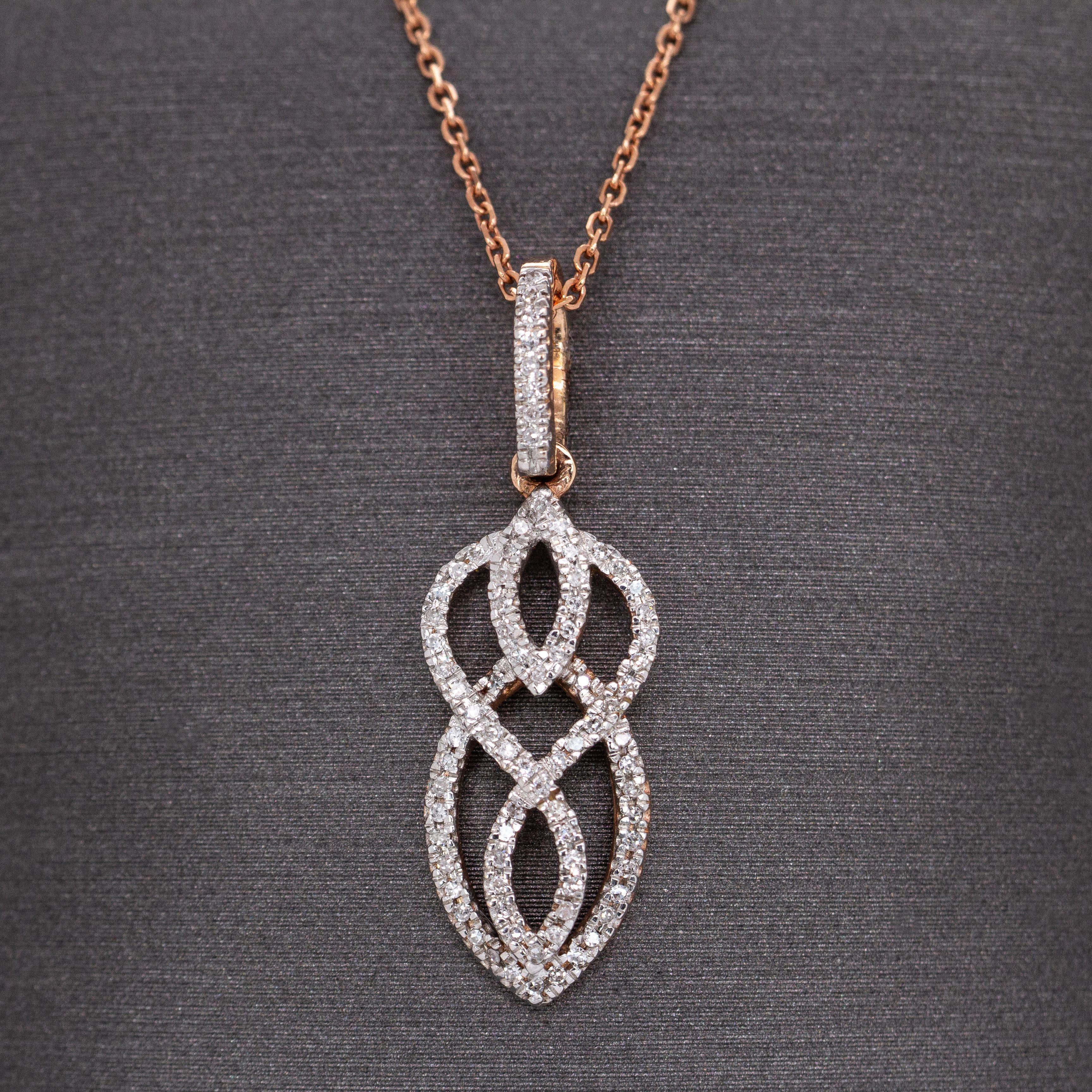 Contemporaneo Ciondolo con accenti di diamanti naturali Estate in oro rosa massiccio 14K  26.5x8mm in vendita