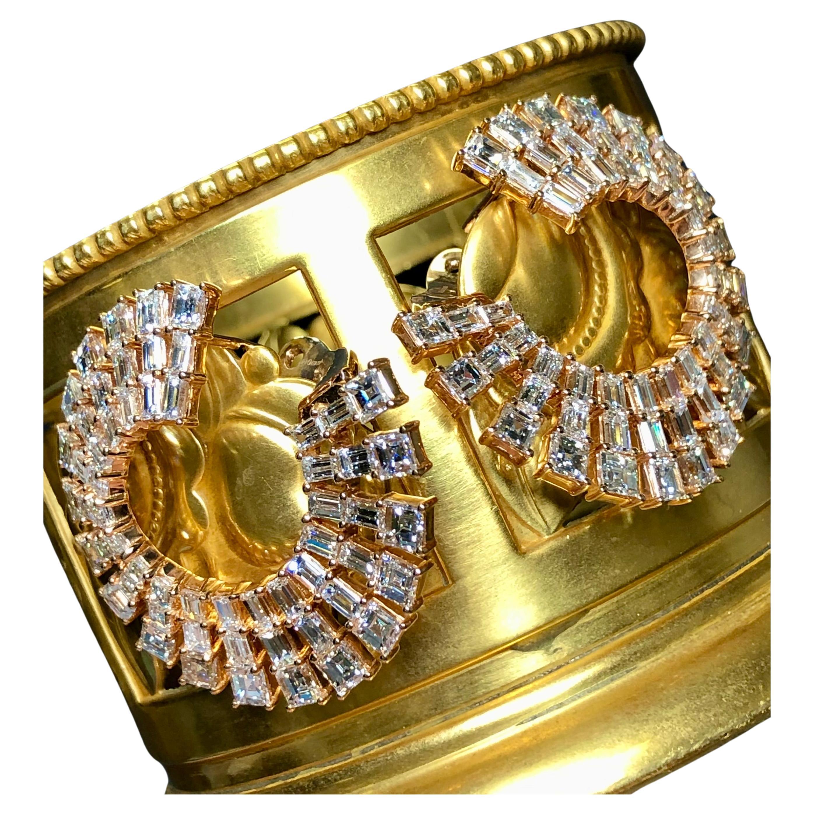 Estate Odelia Orecchini a cerchio in oro rosa 18 carati con diamanti quadrati e baguette 20ctw in vendita