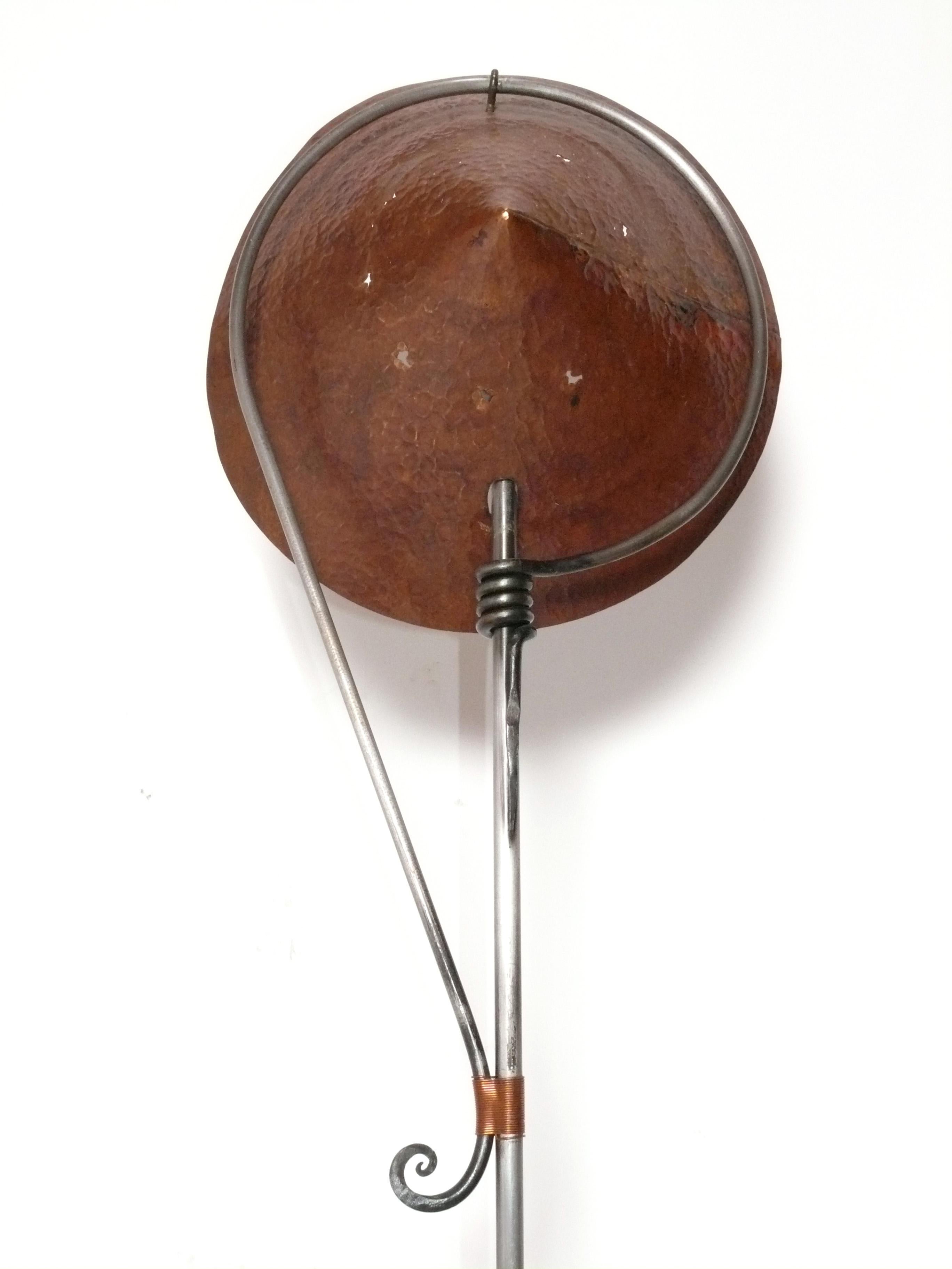 Nachlass von Fritz Scholder Hand Made Kupfer und Eisen Stehlampen $1650 pro Stück (amerikanisch) im Angebot