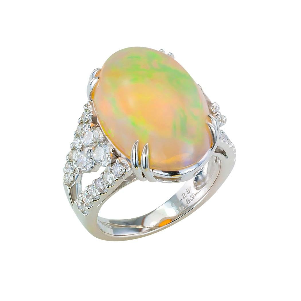 Estate Opal Diamond Platinum Cocktail Ring In Good Condition In Los Angeles, CA