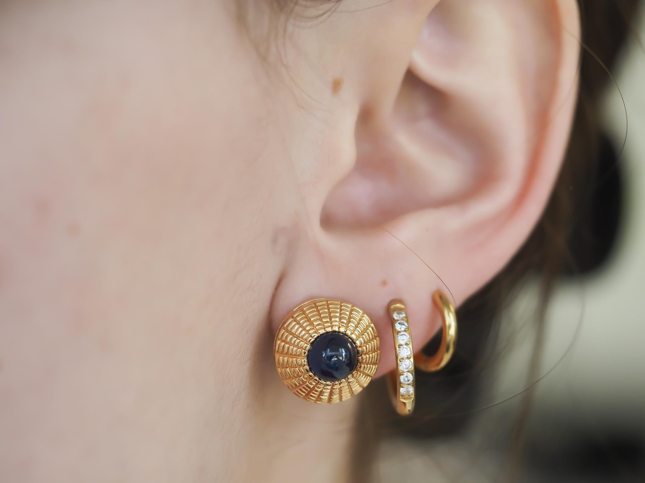 Estate Oscar Heyman 18K Yellow Gold and Cabochon Sapphire Earrings - VHK#984 For Sale 8