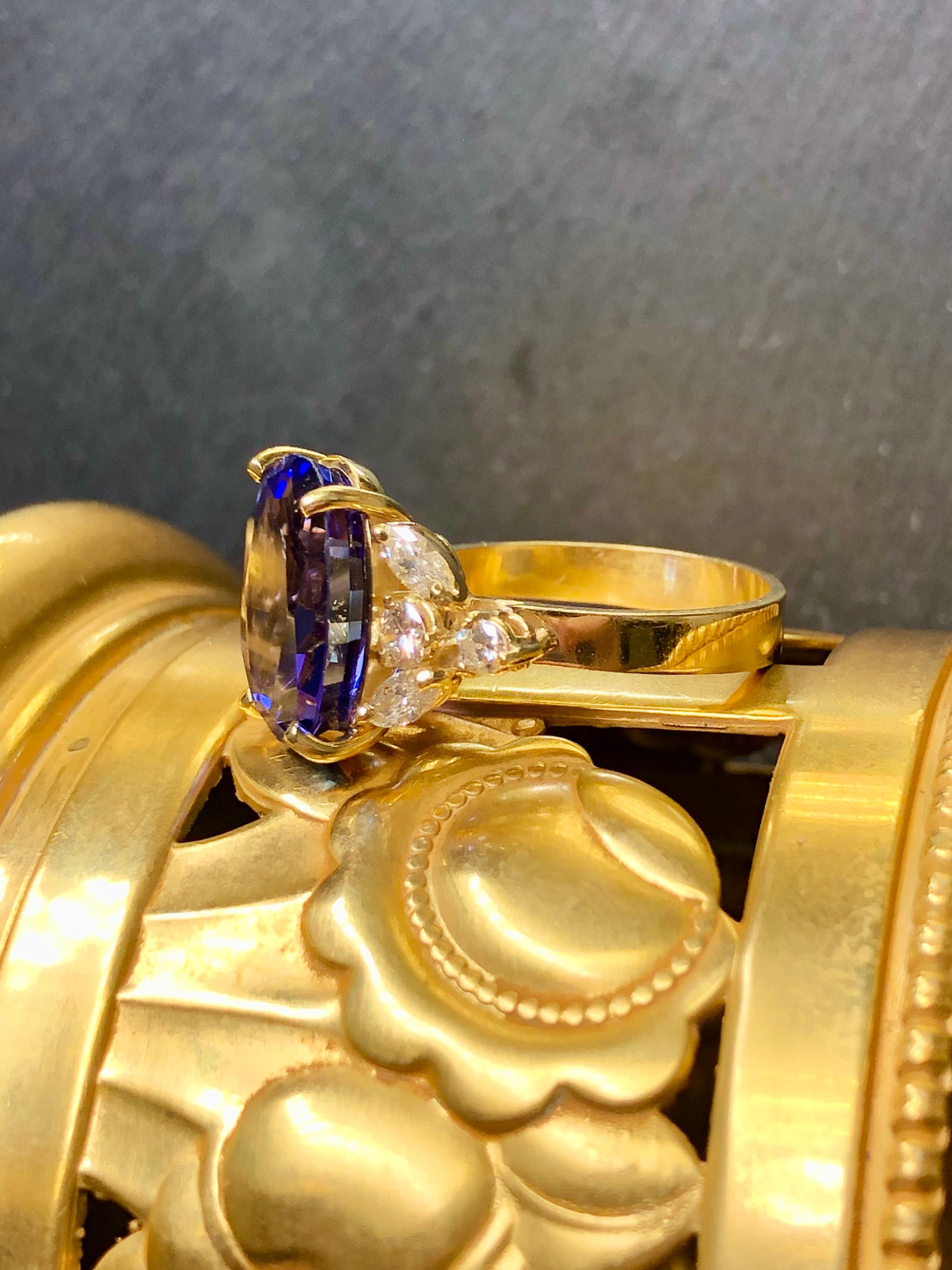 Oval Cut Estate 18K Oval Tanzanite Marquise Diamond Cocktail Ring 8.50cttw Sz 7 For Sale