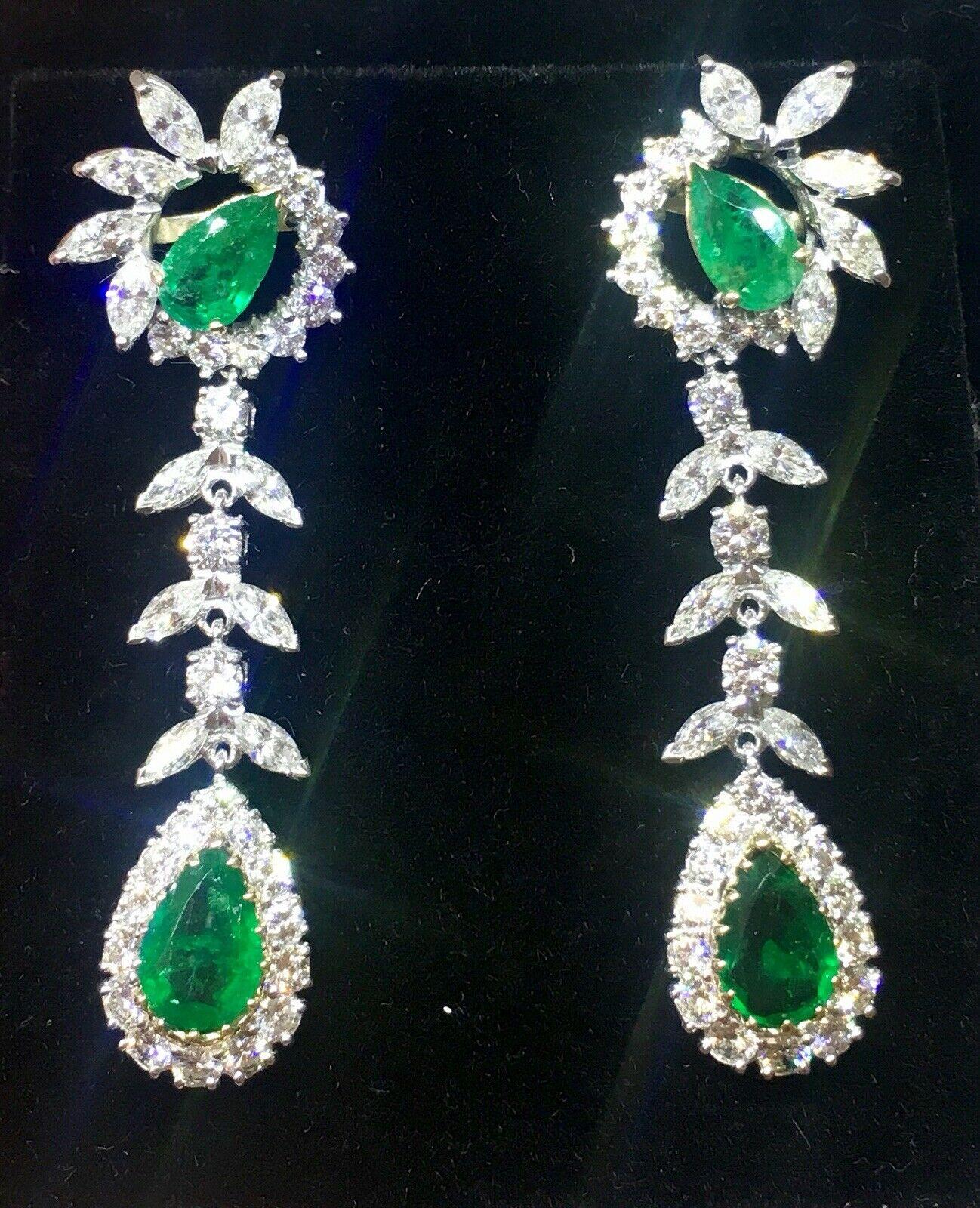 Marquise Cut Estate Pair of Platinum 14 Carat Emerald G/VS Diamond Dangle Pendant Earrings For Sale