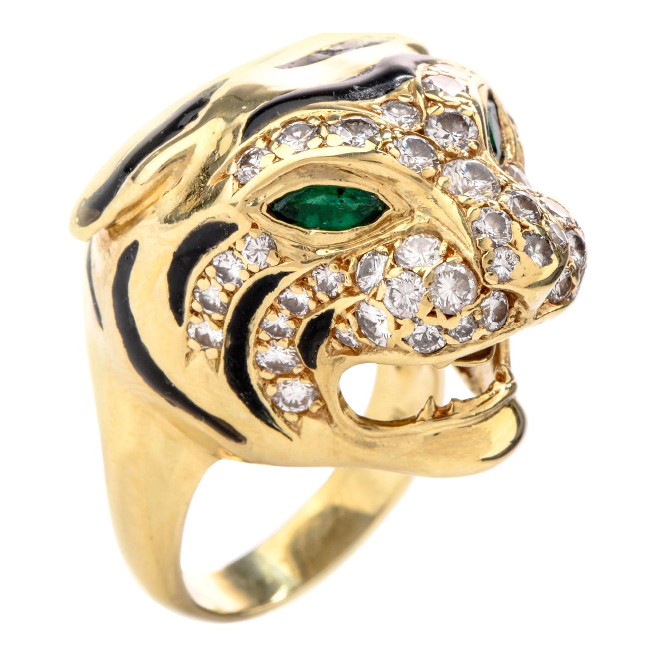 Estate Panther Diamond Emerald 18 Karat Cocktail Ring
