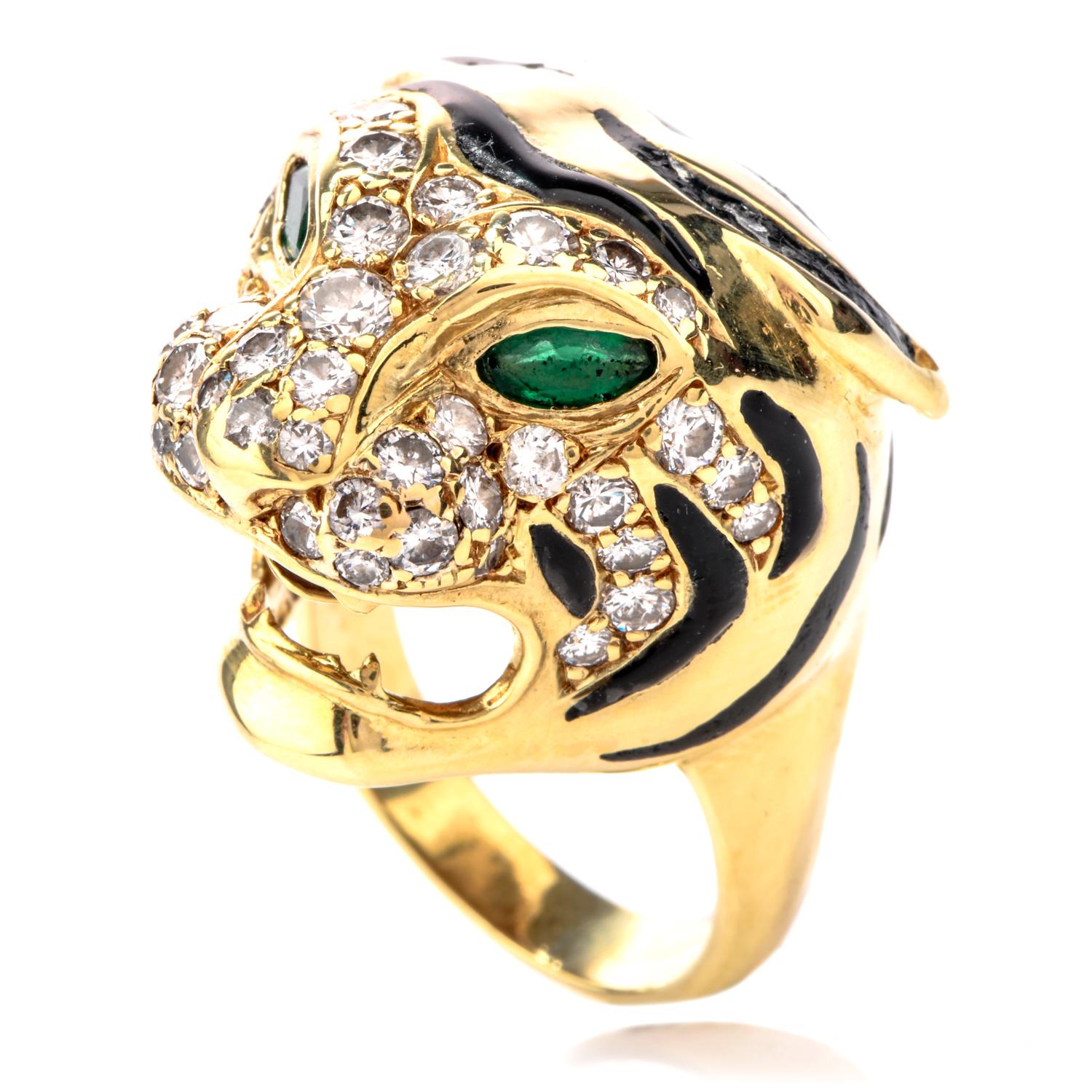 Estate Panther Diamond Emerald 18 Karat Cocktail Ring In Excellent Condition In Miami, FL