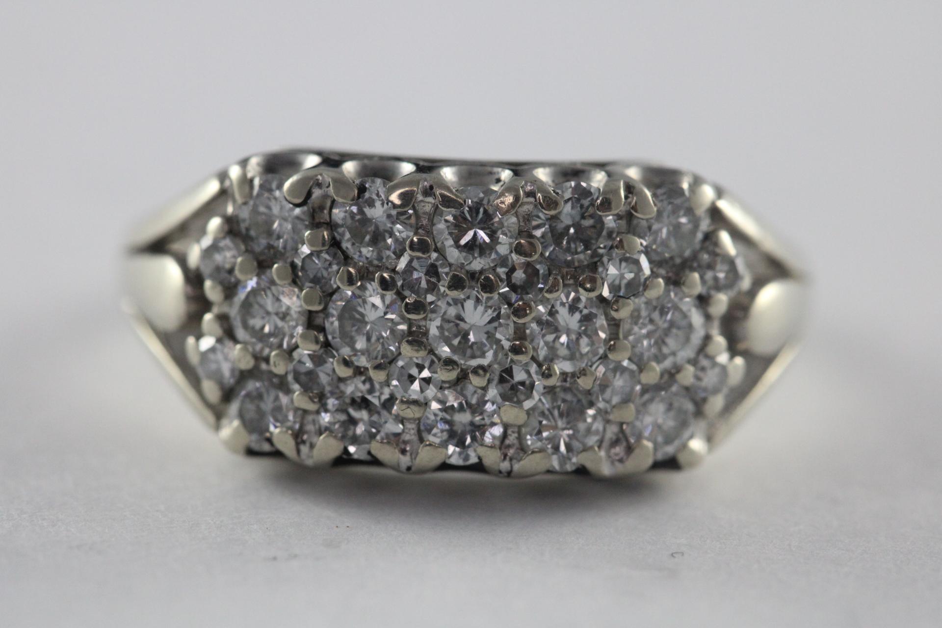 Bague à diamant pavé Estate Pour femmes en vente