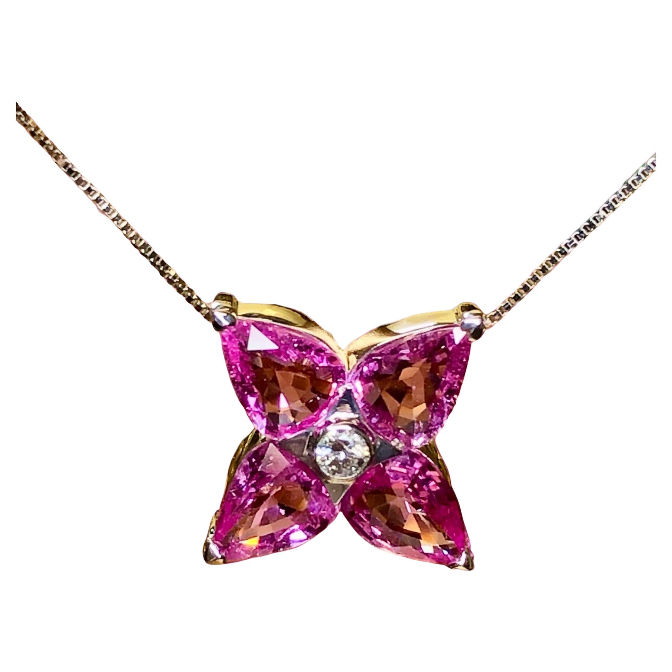 Nachlass Birnenförmiger rosa Saphir 4 Stein Diamant Blume Kleeblatt Anhänger 5,10cttw im Angebot
