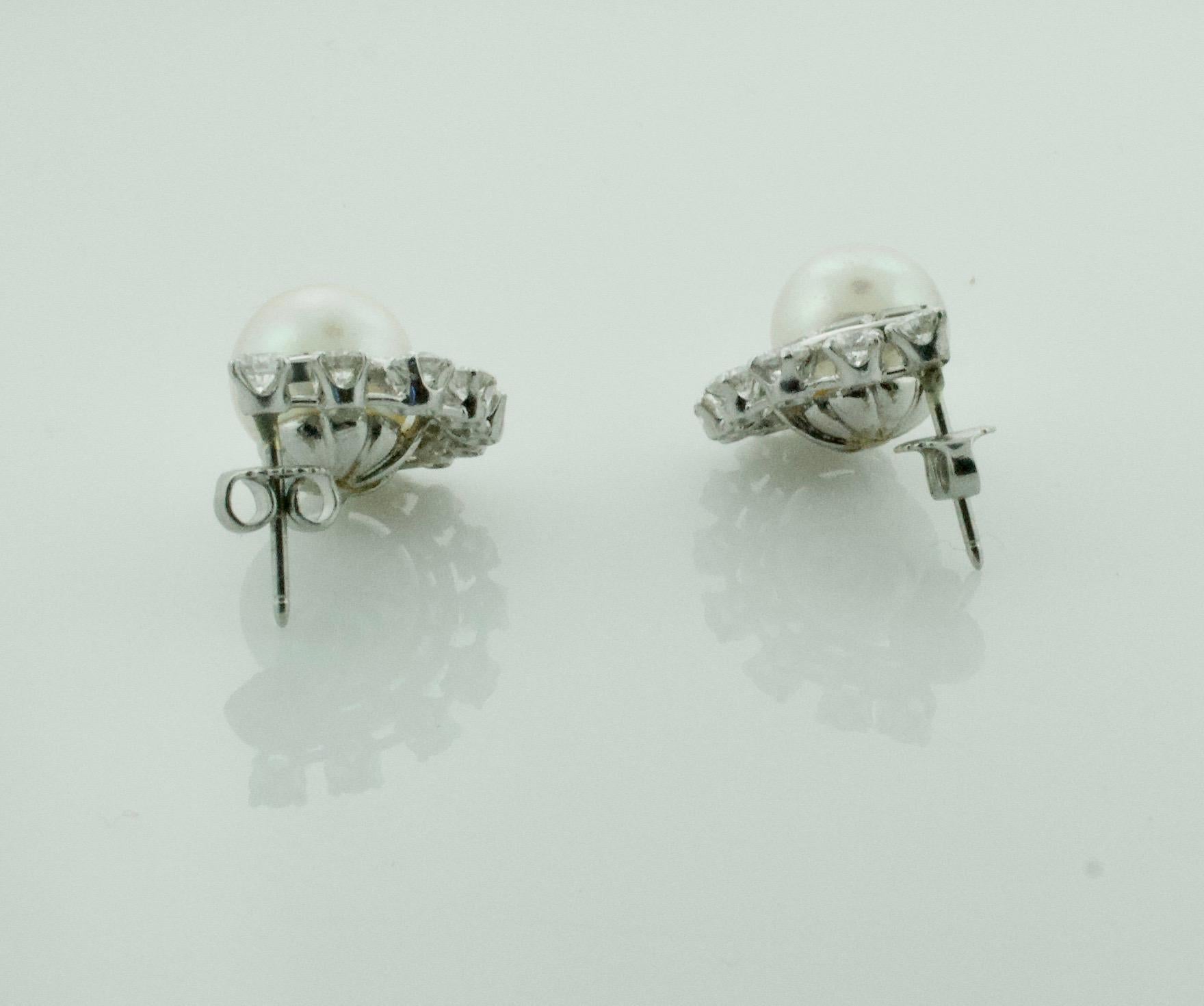 Estate Pearl and Diamond Earring in Platinum circa 1950s, 2.00 Carats For Sale 1