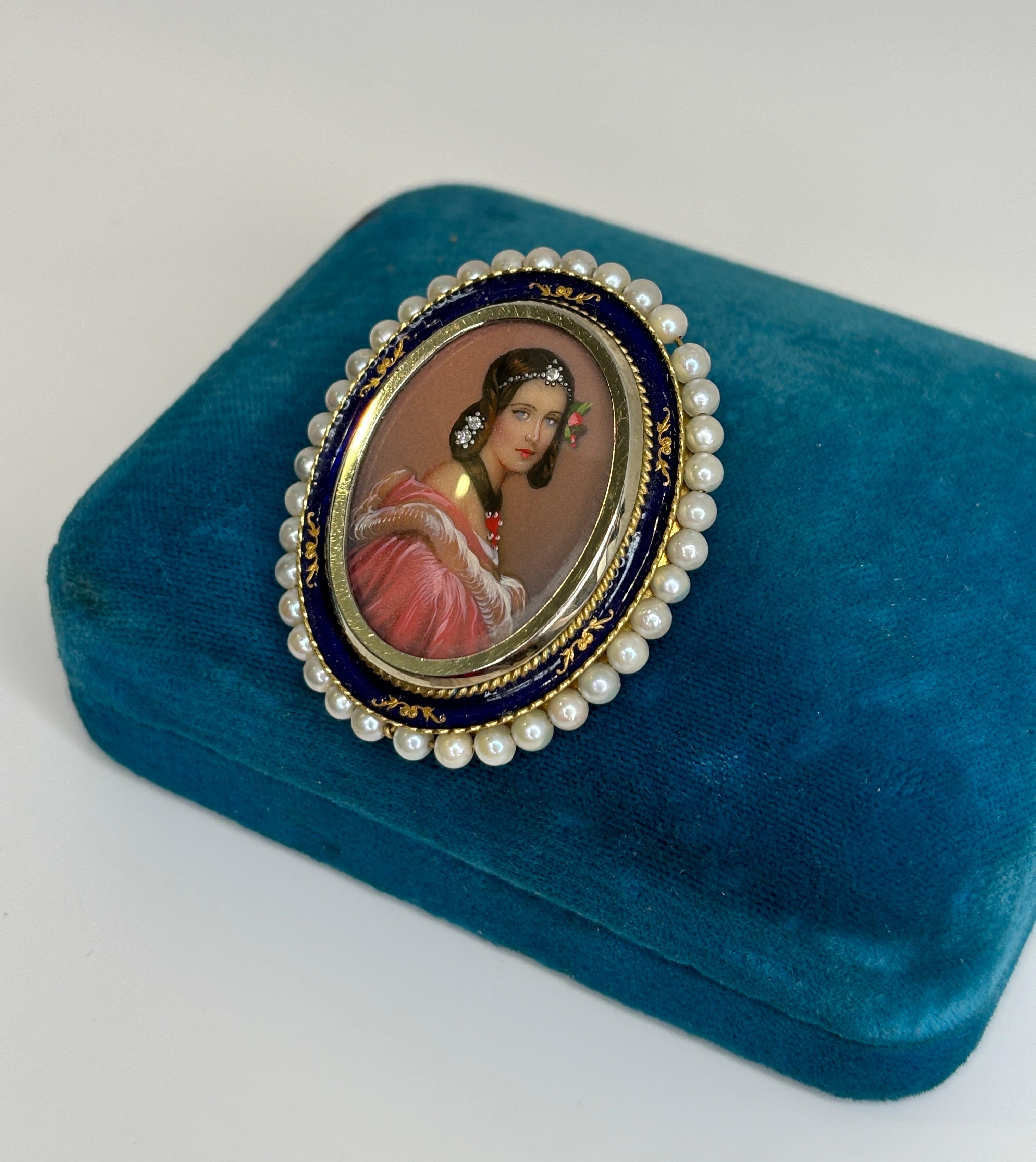 Estate Pearl &Enameled Brooch Pendant 18k Yellow Gold Miniature Portrait In Good Condition For Sale In Bernardsville, NJ