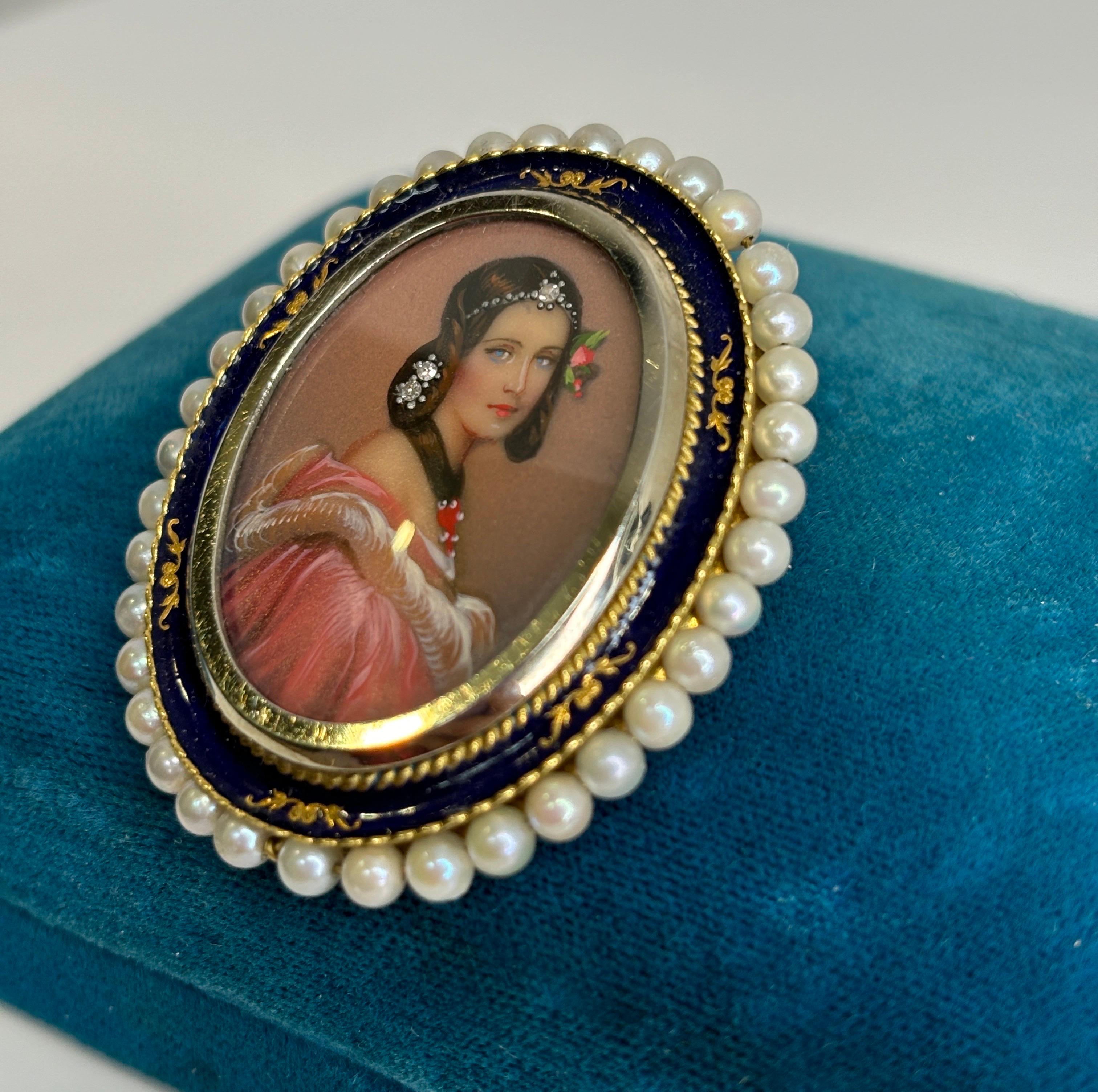 Women's or Men's Estate Pearl &Enameled Brooch Pendant 18k Yellow Gold Miniature Portrait For Sale