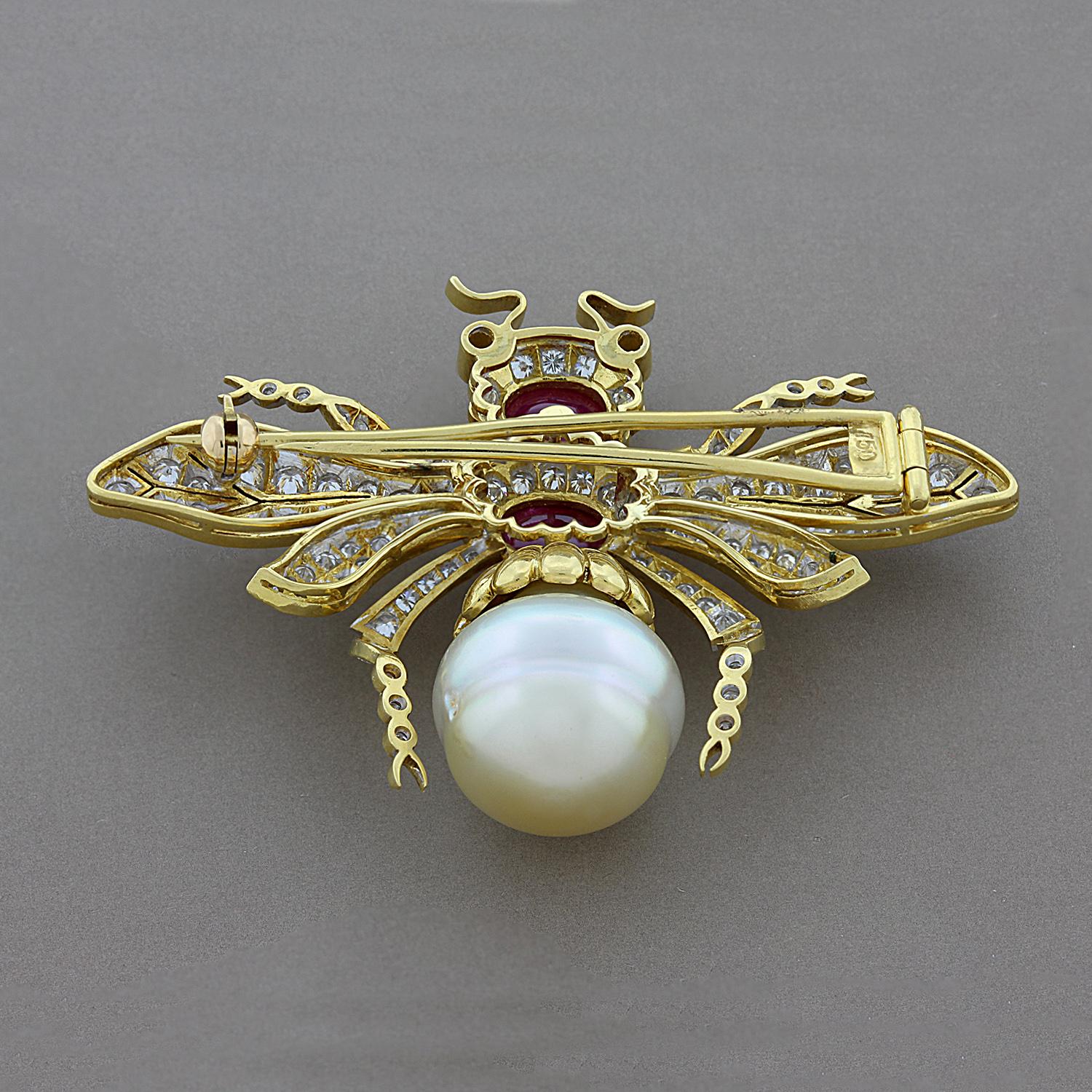 Estate Pearl Ruby Diamond Gold Bee Brooch In New Condition In Beverly Hills, CA