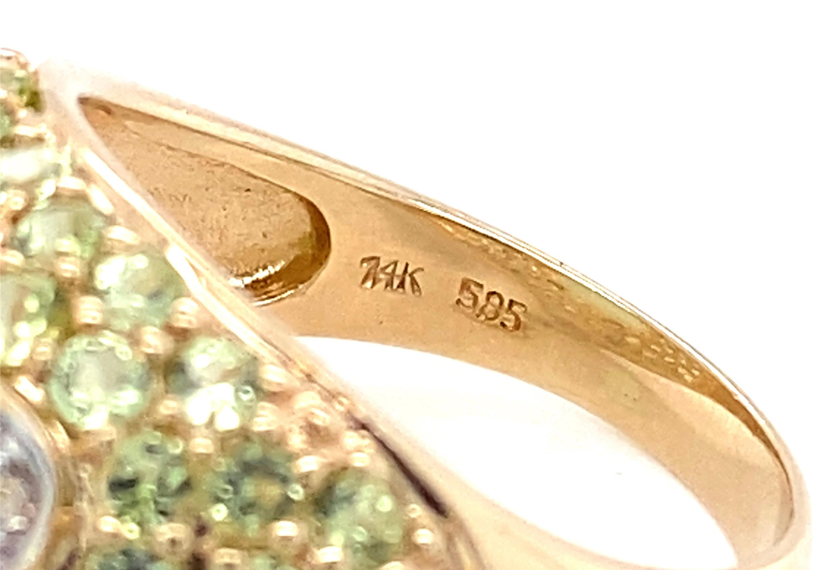 Estate Prehnite, Peridot, and Diamond 14 Karat Yellow Gold Fashion Ring For Sale 4