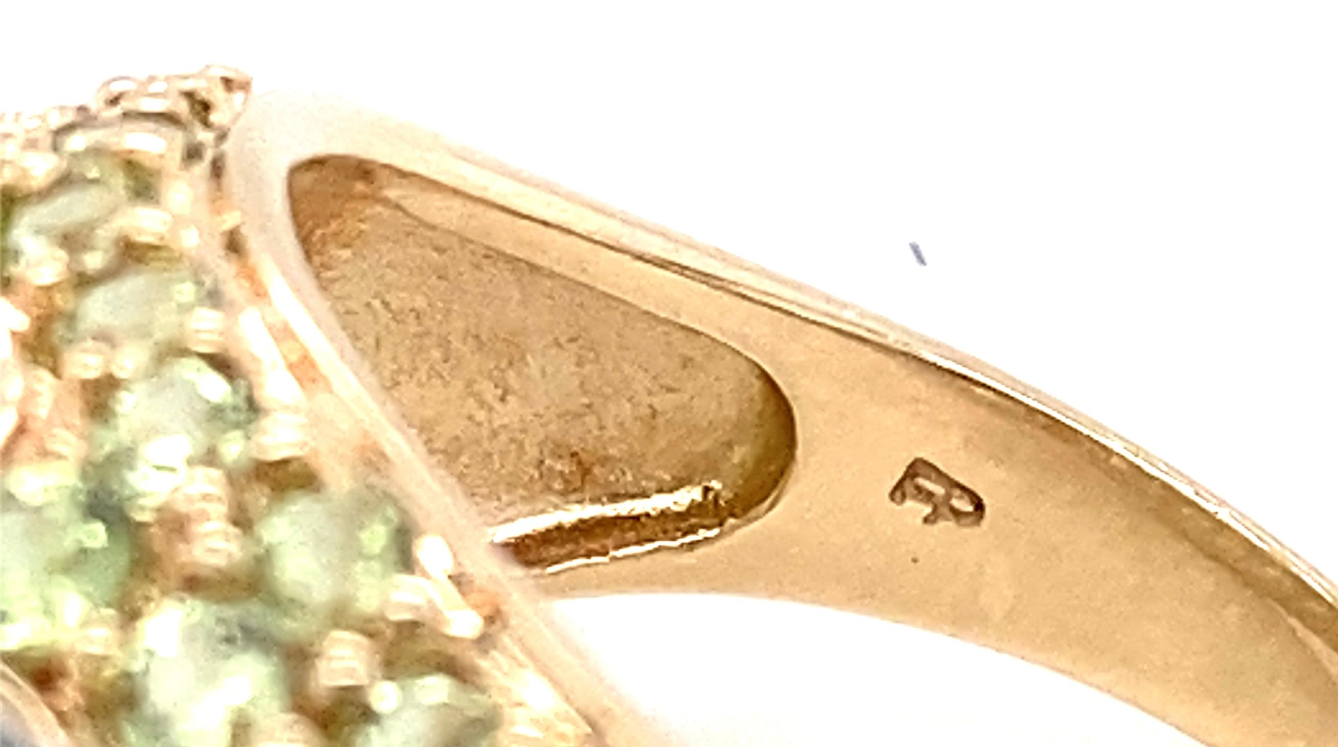 Estate Prehnite, Peridot, and Diamond 14 Karat Yellow Gold Fashion Ring For Sale 3