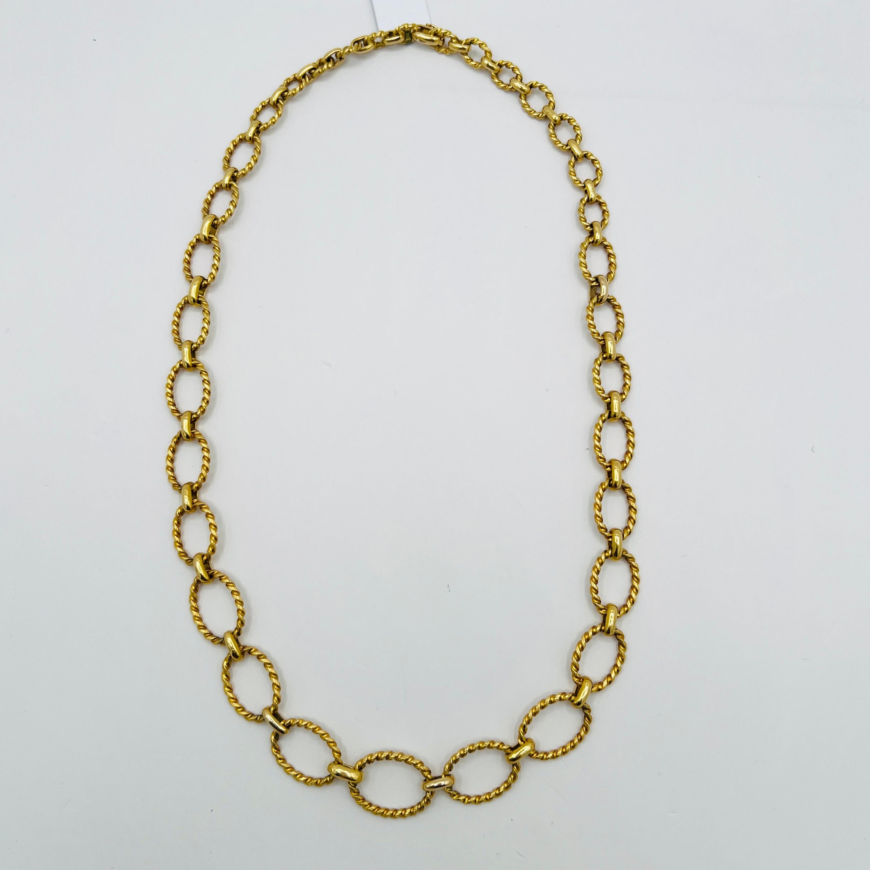Estate Piaget Links Necklace en or jaune 18K en vente 3