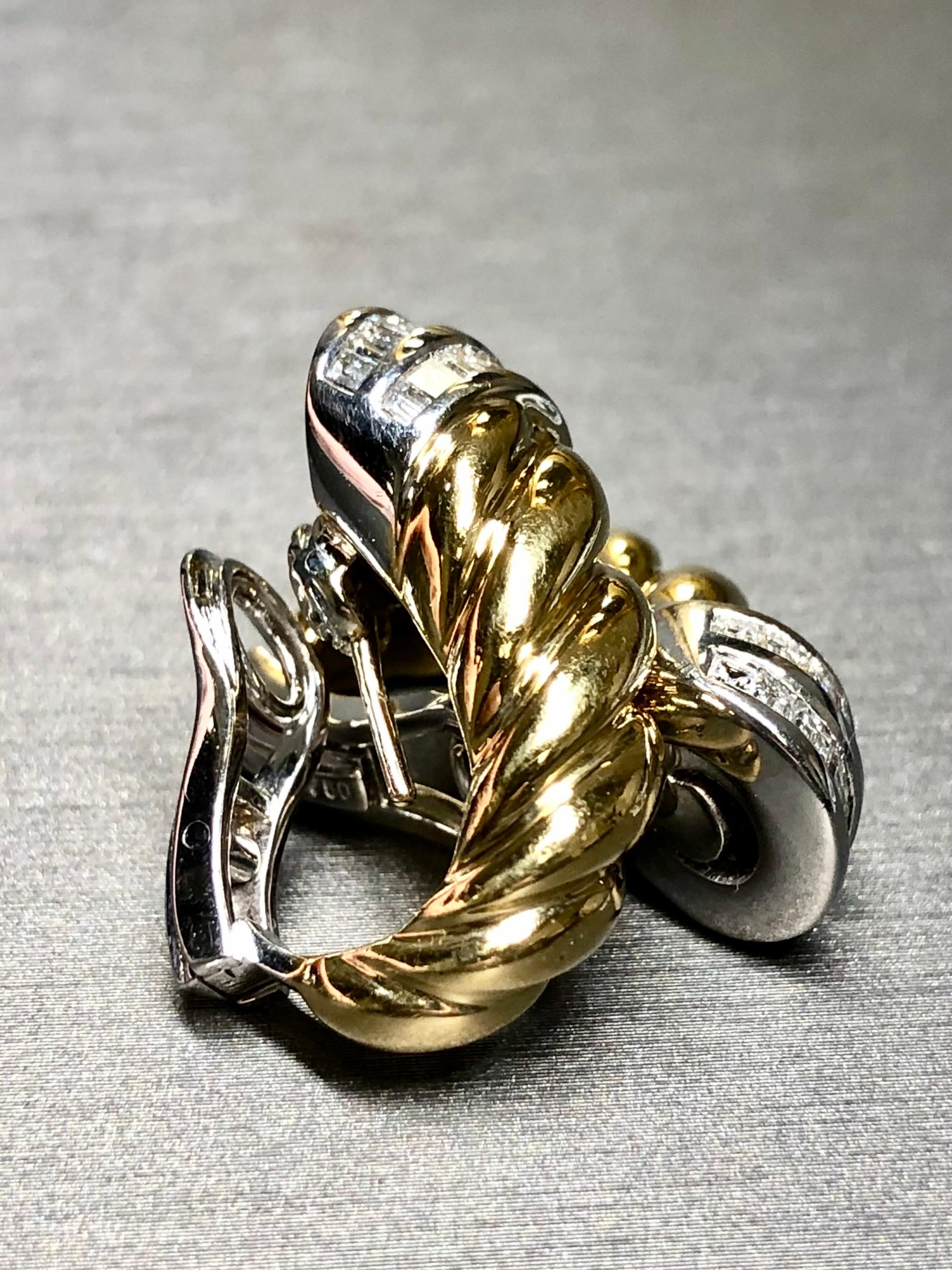 Pendientes de diseño Estate PICCHIOTTI Baguette Diamante Cuerda retorcida Camarón Huggie Corte baguette en venta