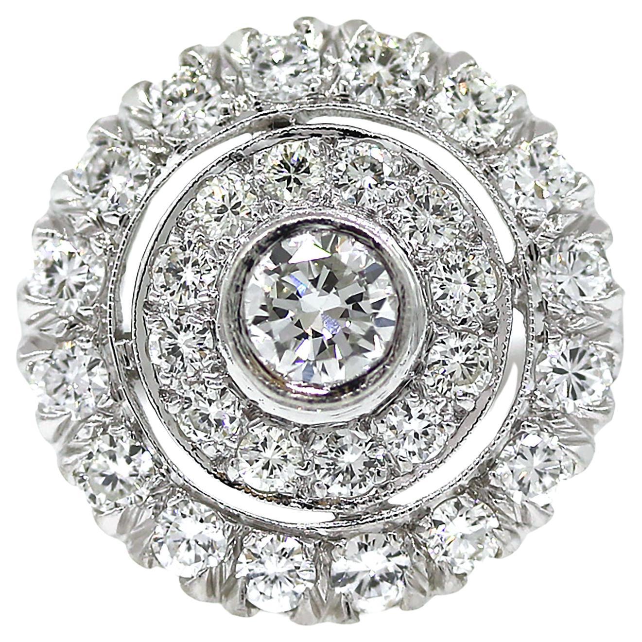 Estate Platinum 1.10 carat Diamond Cluster Ring For Sale