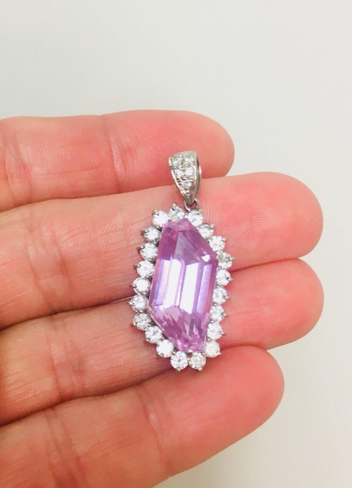 Estate Platinum 14 Carat VS Diamond Kunzite Pendant Necklace In Excellent Condition For Sale In Shaker Heights, OH