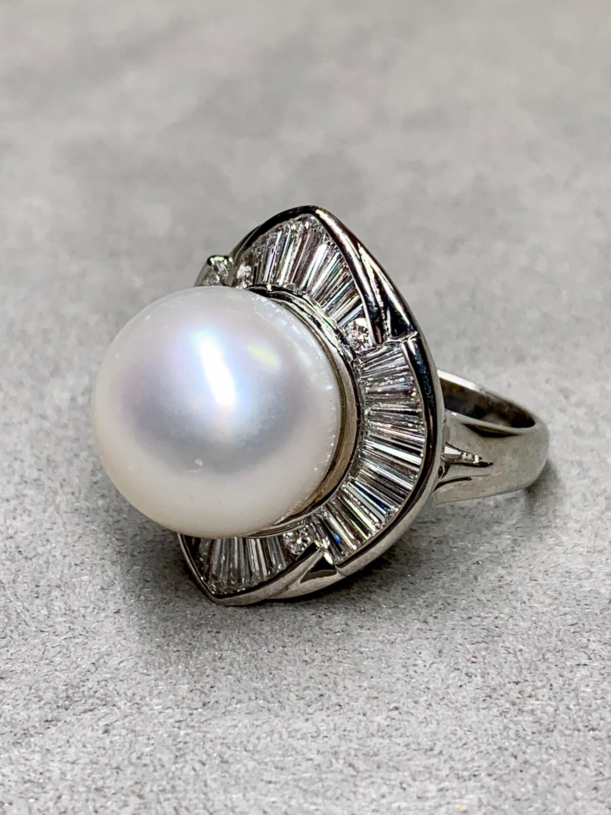 Estate Platinum 14mm South Sea Pearl Baguette Round Diamond Large Cocktail Ring In Excellent Condition For Sale In Winter Springs, FL