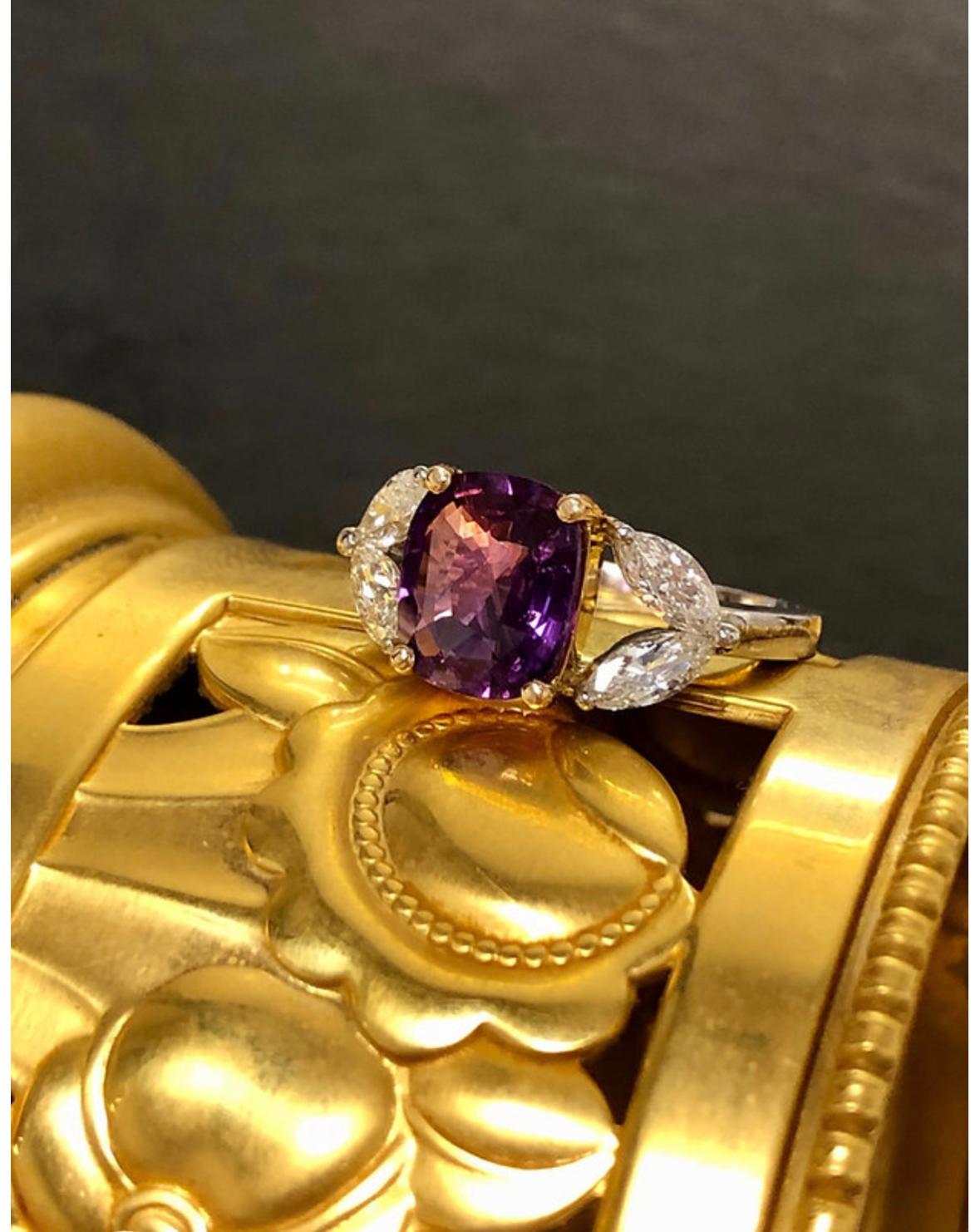 Contemporary Estate Platinum 18k GIA No Heat Cushion Purple Sapphire Diamond Ring For Sale