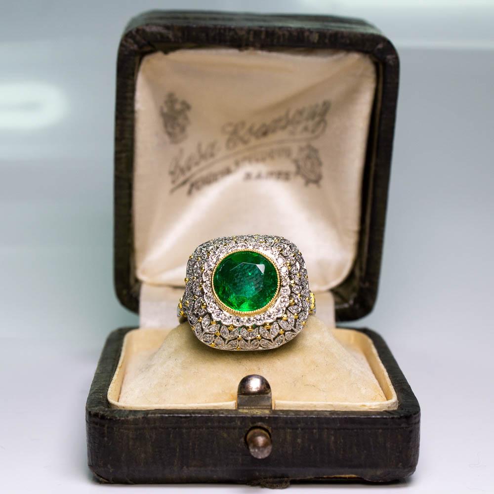 Bague victorienne de succession en platine et or jaune 18 carats, diamant et émeraude fleur en vente 4