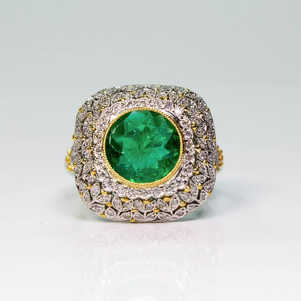 Estate Platinum and 18K Yellow Gold Victorian Diamond & Emerald Flower Ring In Excellent Condition For Sale In Scottsdale, AZ
