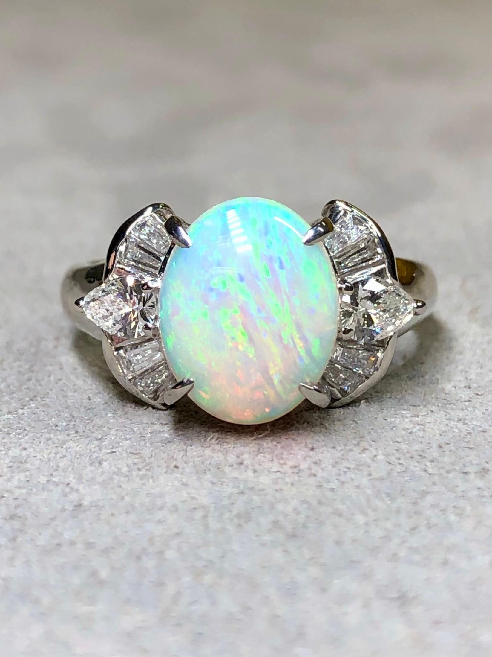 Nachlass Platin australischer Opal Marquise Baguette Diamant Cocktail-Ring Gr. 7,5 (Retro) im Angebot