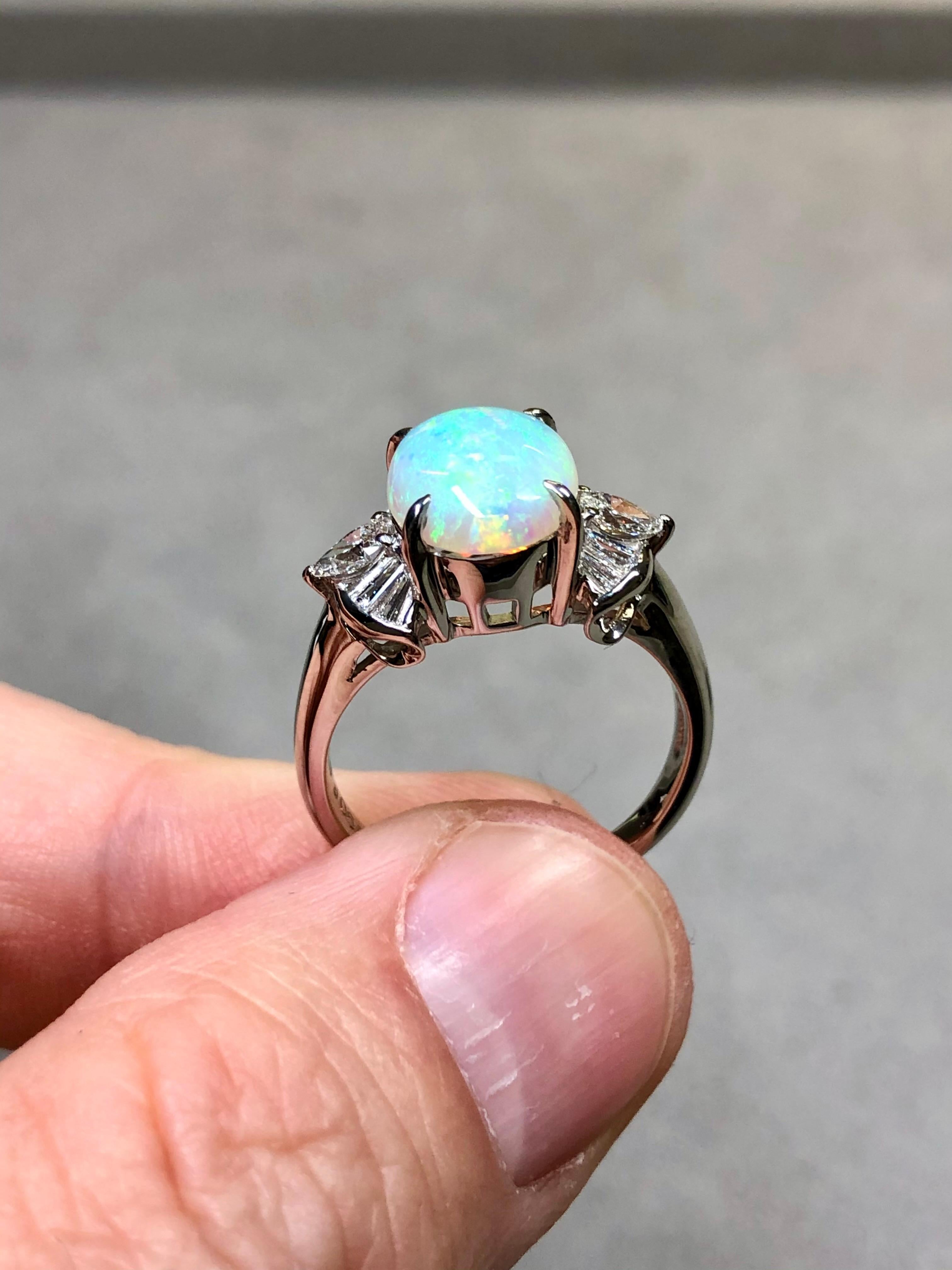 Nachlass Platin australischer Opal Marquise Baguette Diamant Cocktail-Ring Gr. 7,5 im Zustand „Hervorragend“ im Angebot in Winter Springs, FL