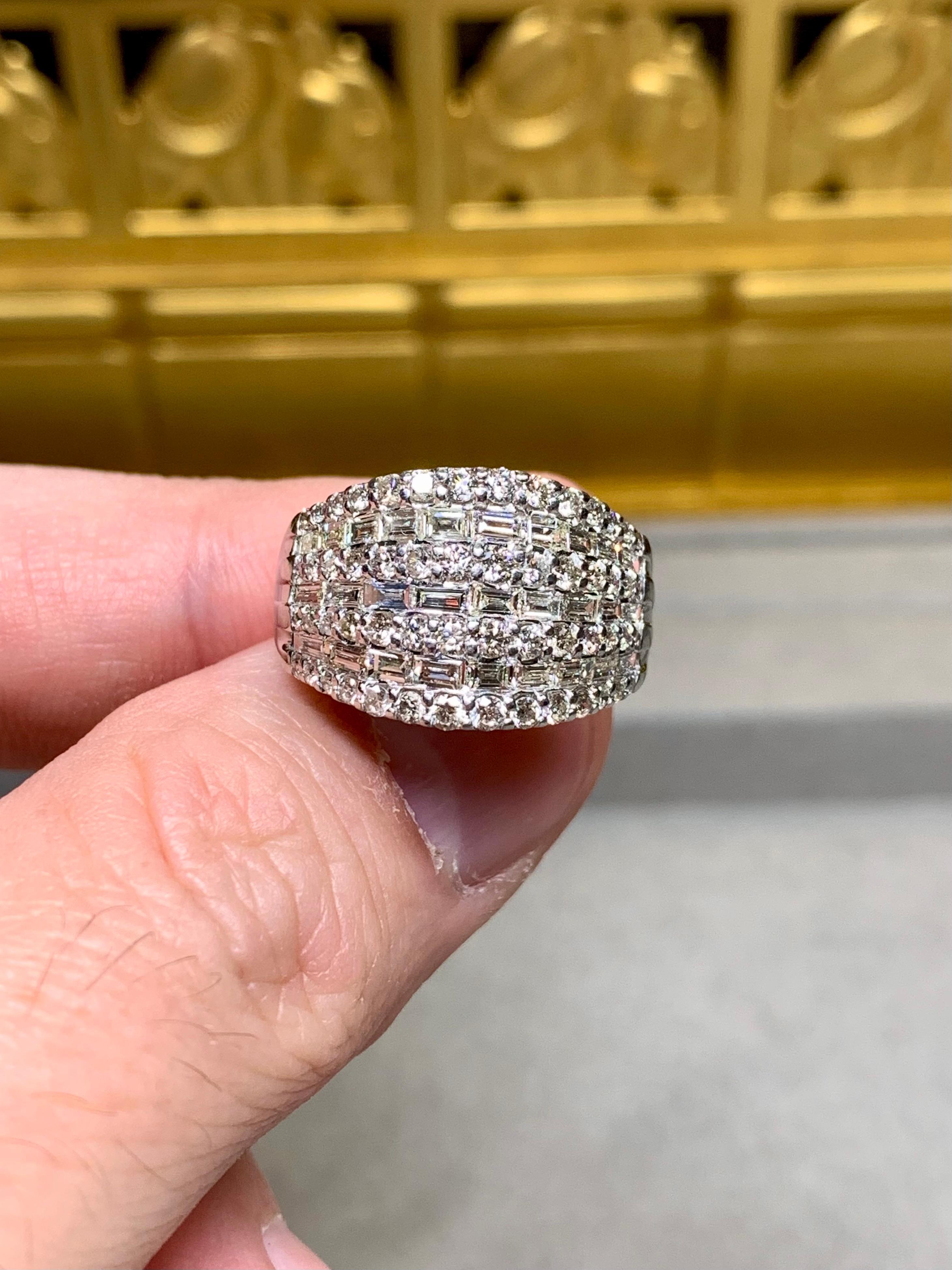 Estate Platinum Baguette Round Diamond 7 Row Wide Cocktail Ring Sz 7 In Excellent Condition For Sale In Winter Springs, FL