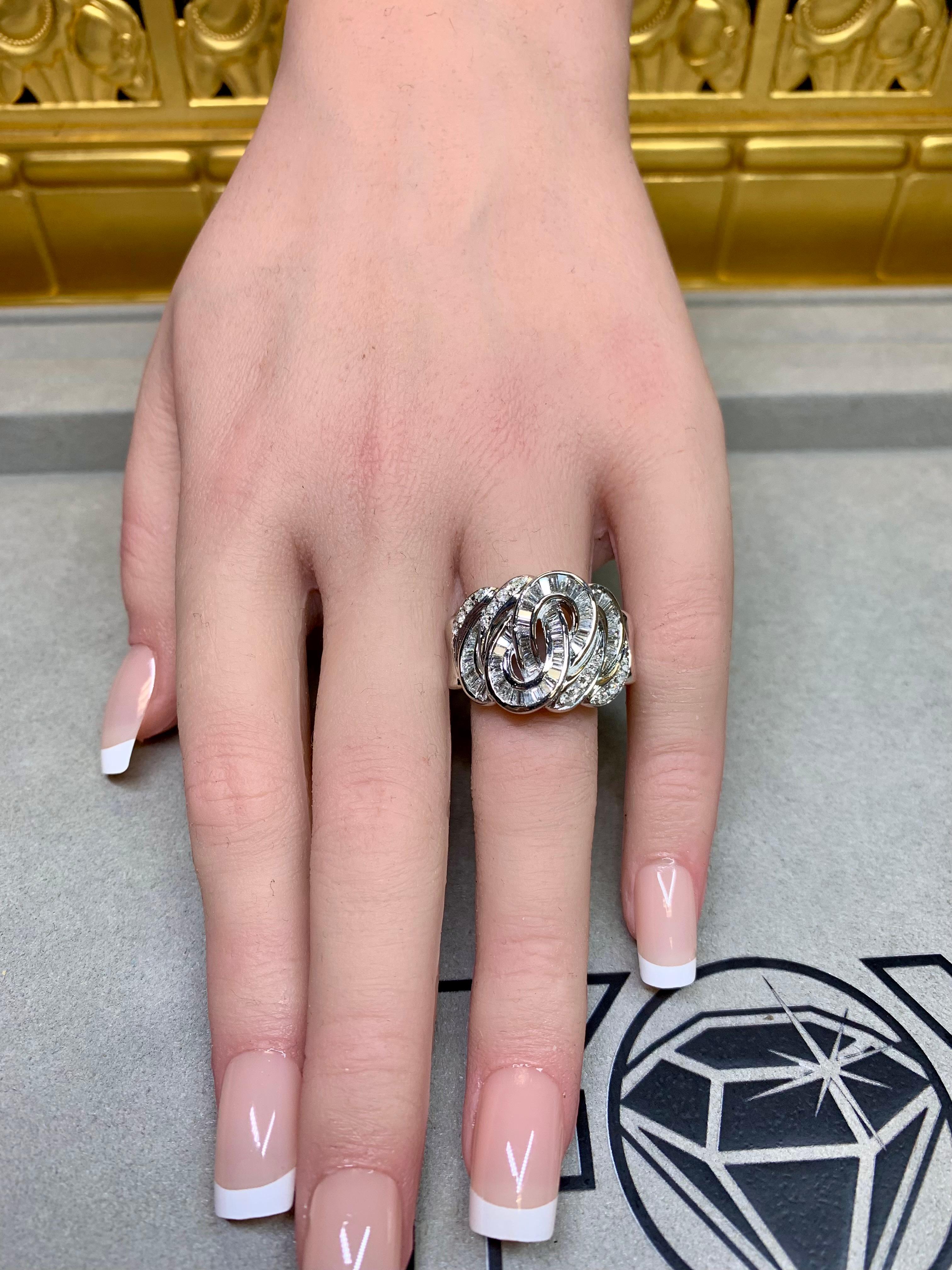 Estate Platino Baguette Ronda Diamante Remolino Anillo de Cóctel Pesado Sz 10.5 en venta 4