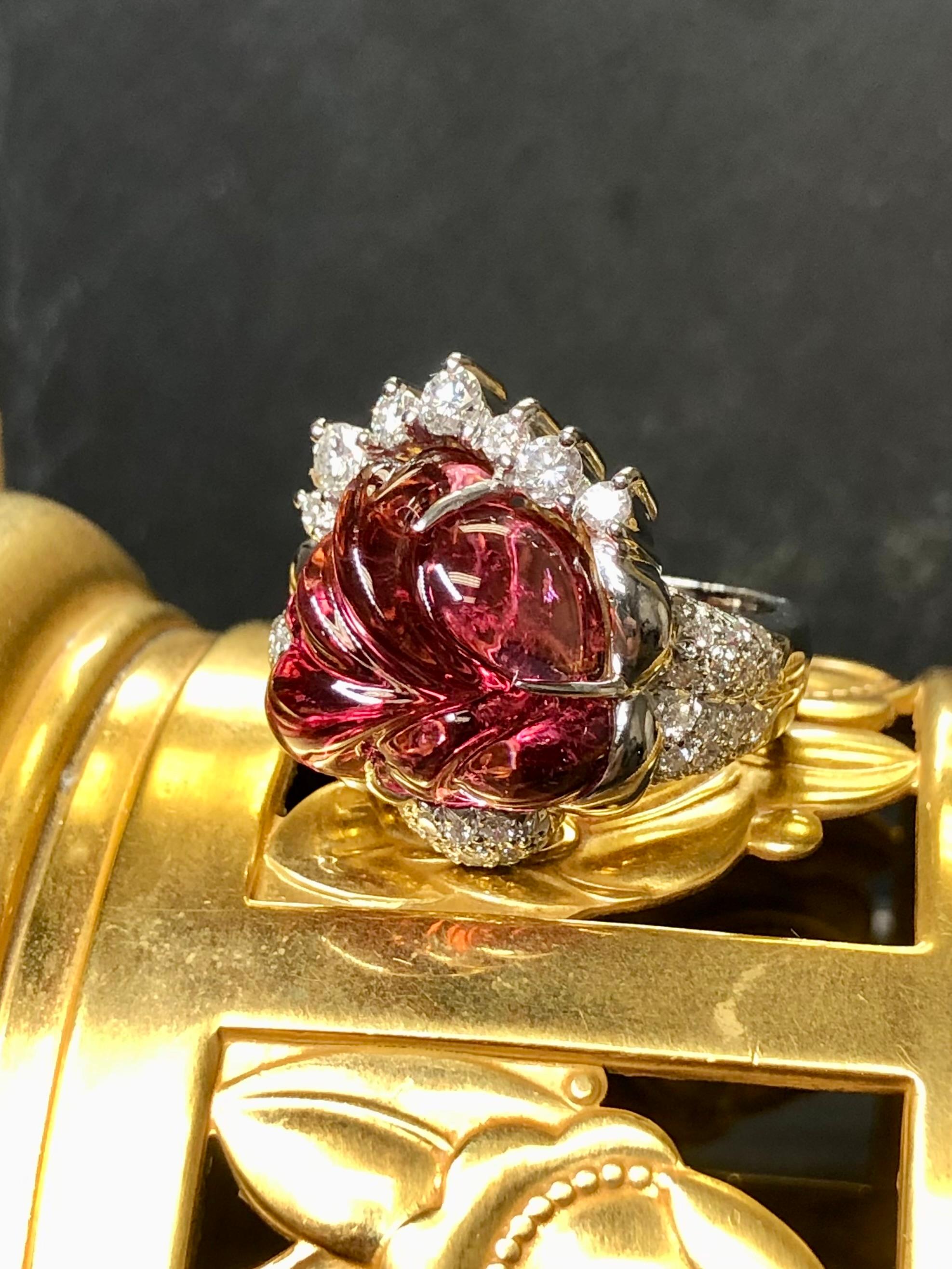 Estate Platino Tallado Rubellite Turmalina Diamante Cóctel Cúpula Anillo 21.40ctw en venta 5