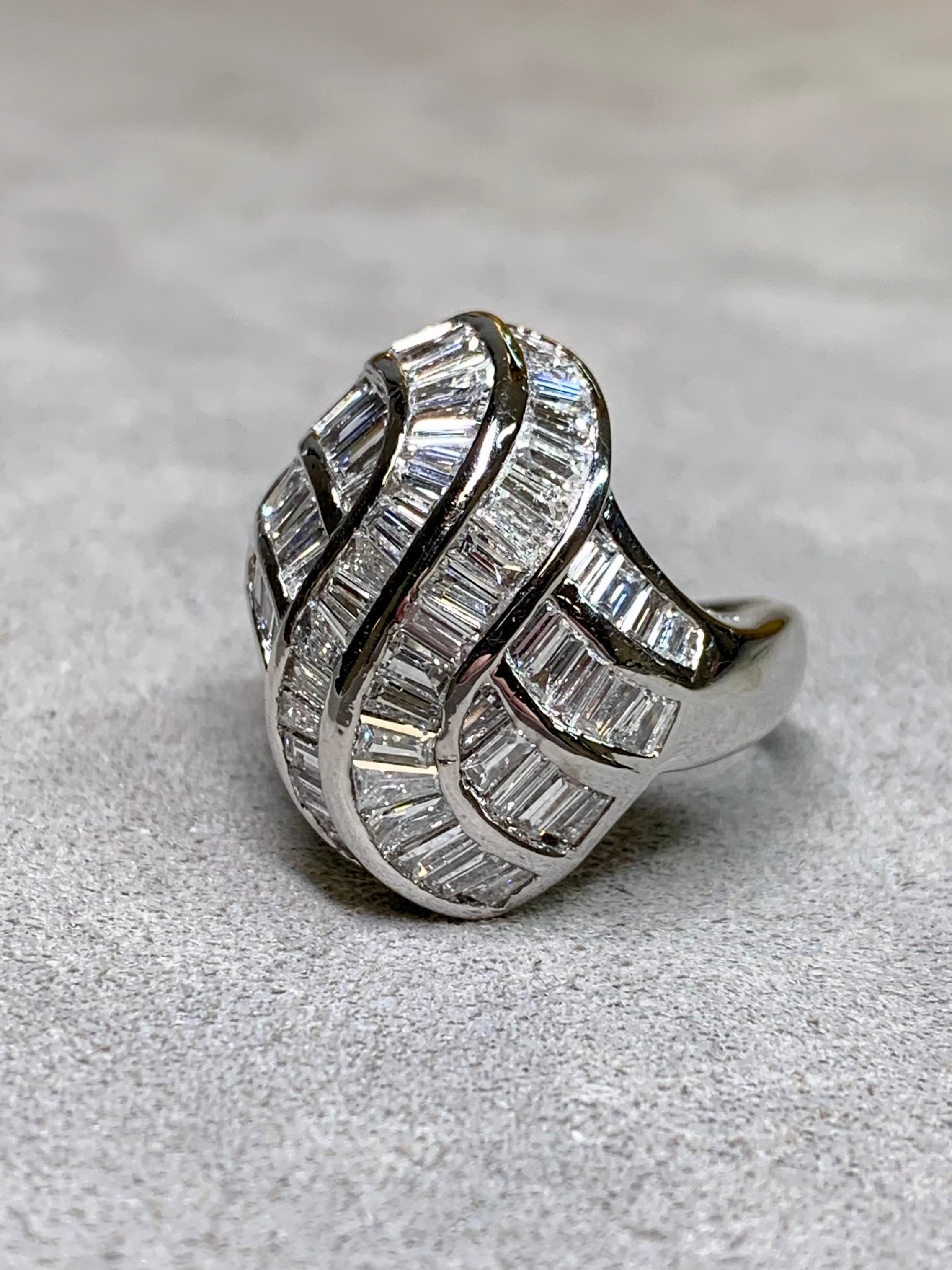 Contemporary Estate Platinum Channel Set Baguette Diamond Flowing Cocktail Ring 4.83ctw For Sale