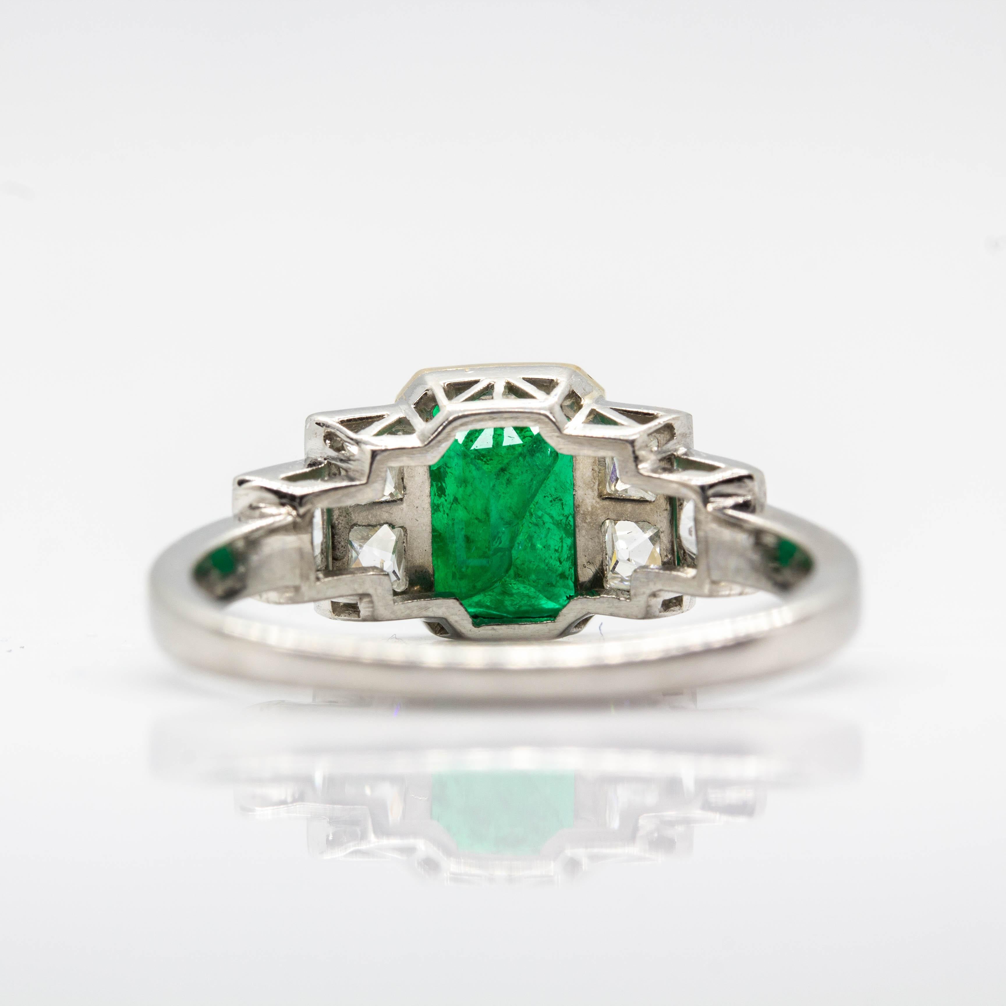 Art Deco Estate Platinum Colombian Emerald and French Cut Diamonds Ring