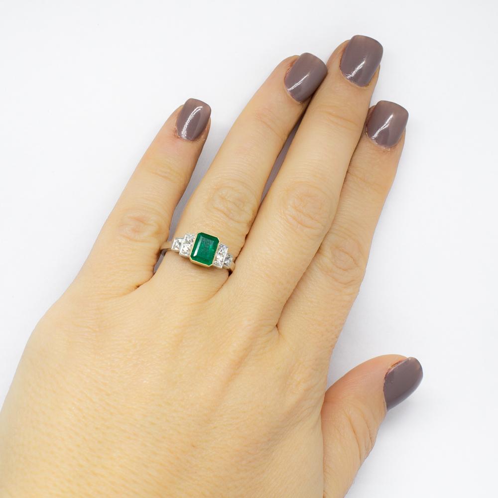 Women's or Men's Estate Platinum Colombian Emerald and French Cut Diamonds Ring