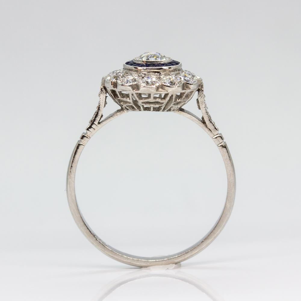 Estate Platinum Diamond and Sapphire Ring In New Condition In Miami, FL