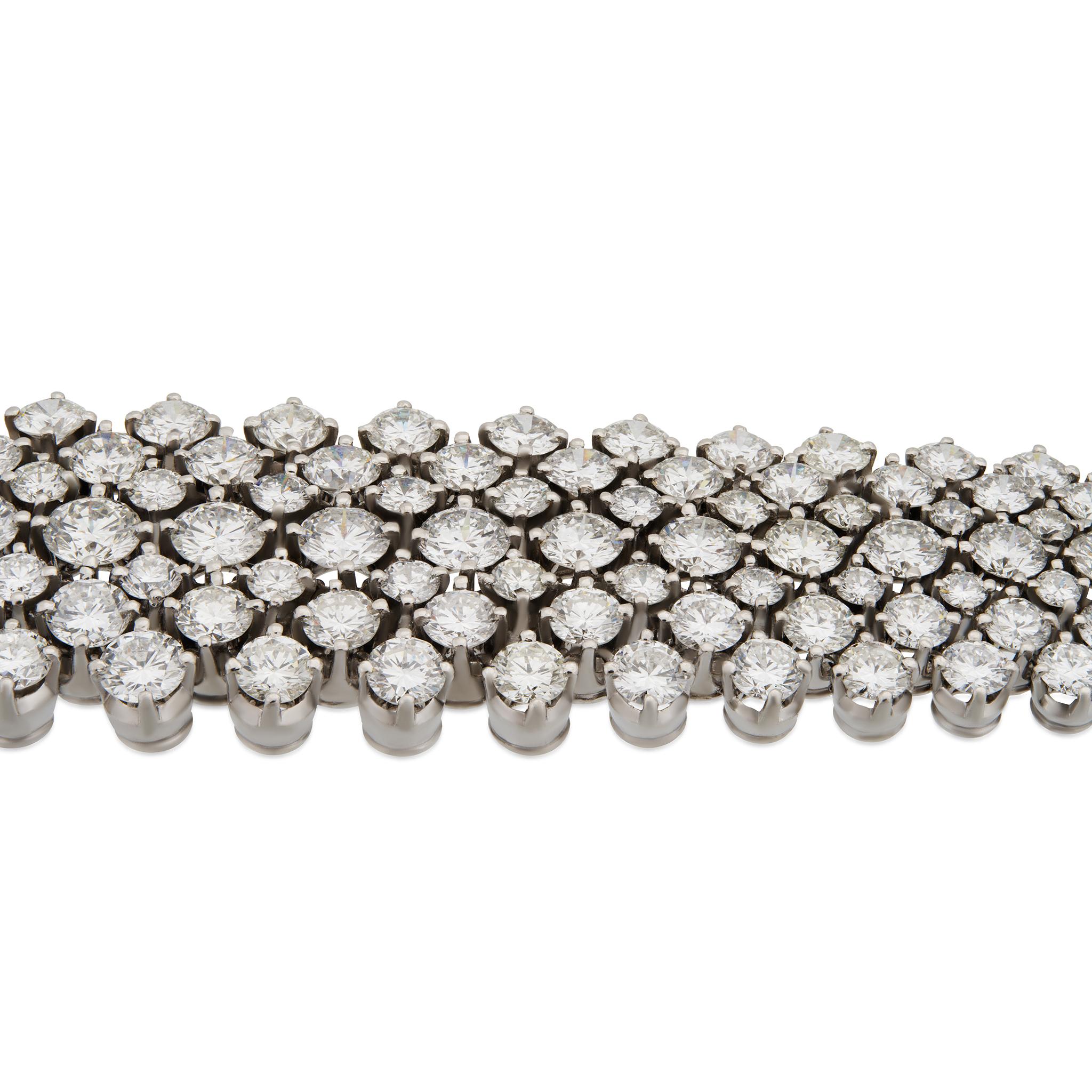 Estate Platinum Diamond Belly Bracelet In New Condition In New York, NY