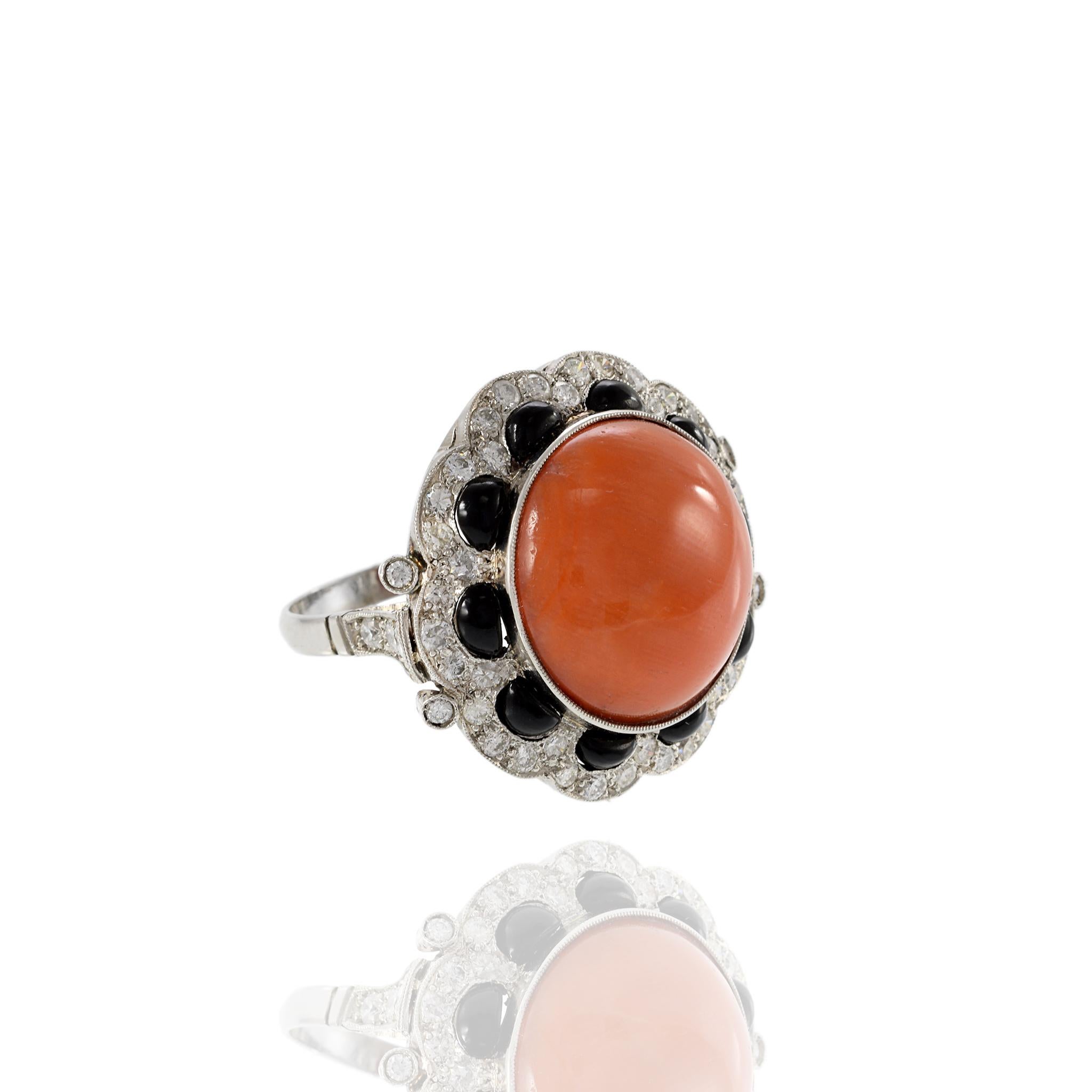 Estate Platinum Diamond, Black Onyx And Coral Ring In Excellent Condition For Sale In New York, NY