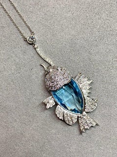 Estate Platinum Diamond Briolette Aquamarine Fish On Hook Pendant Necklace 15" (collier à crochet)