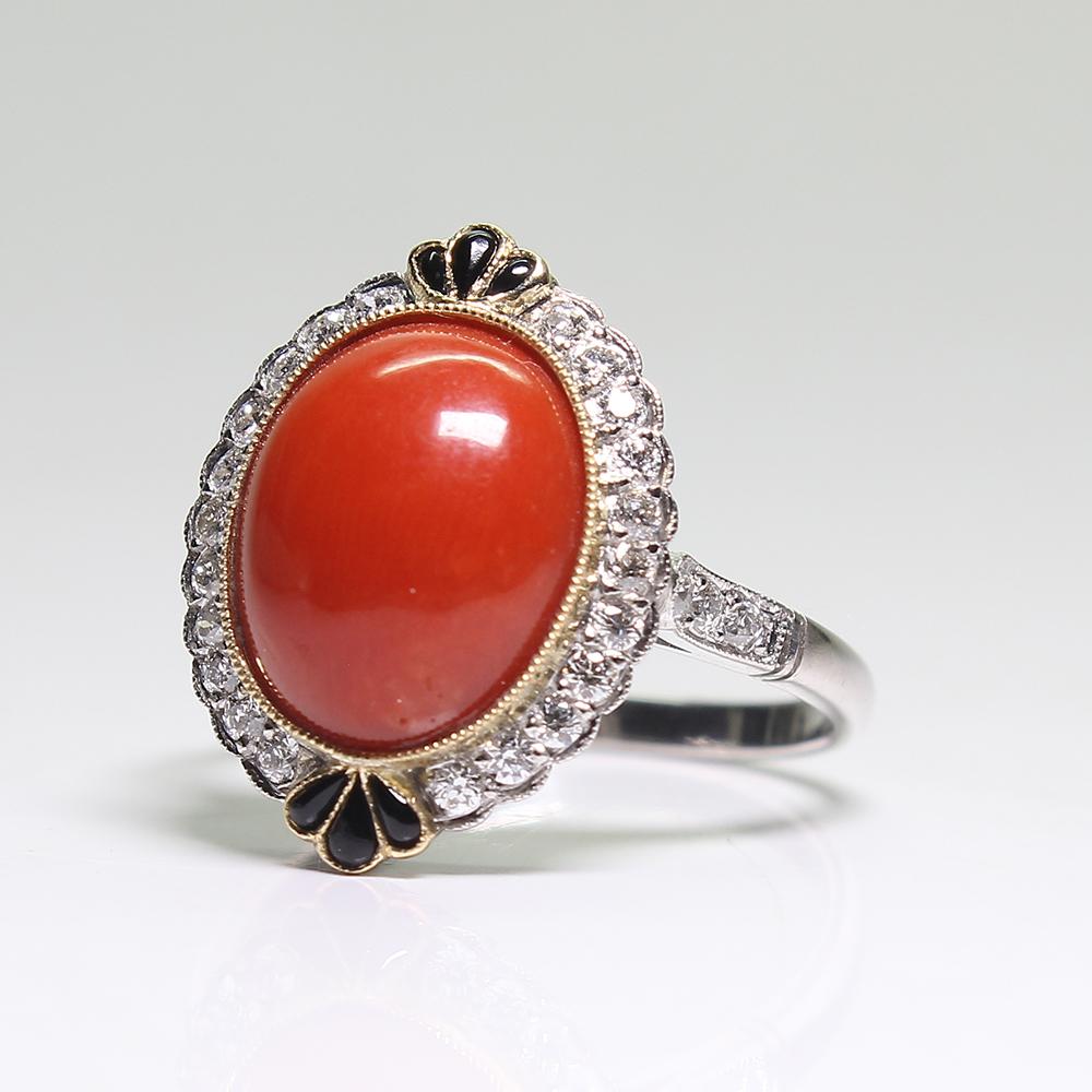 Coral, Diamond, and Onyx Cocktail Ring In Excellent Condition In Scottsdale, AZ