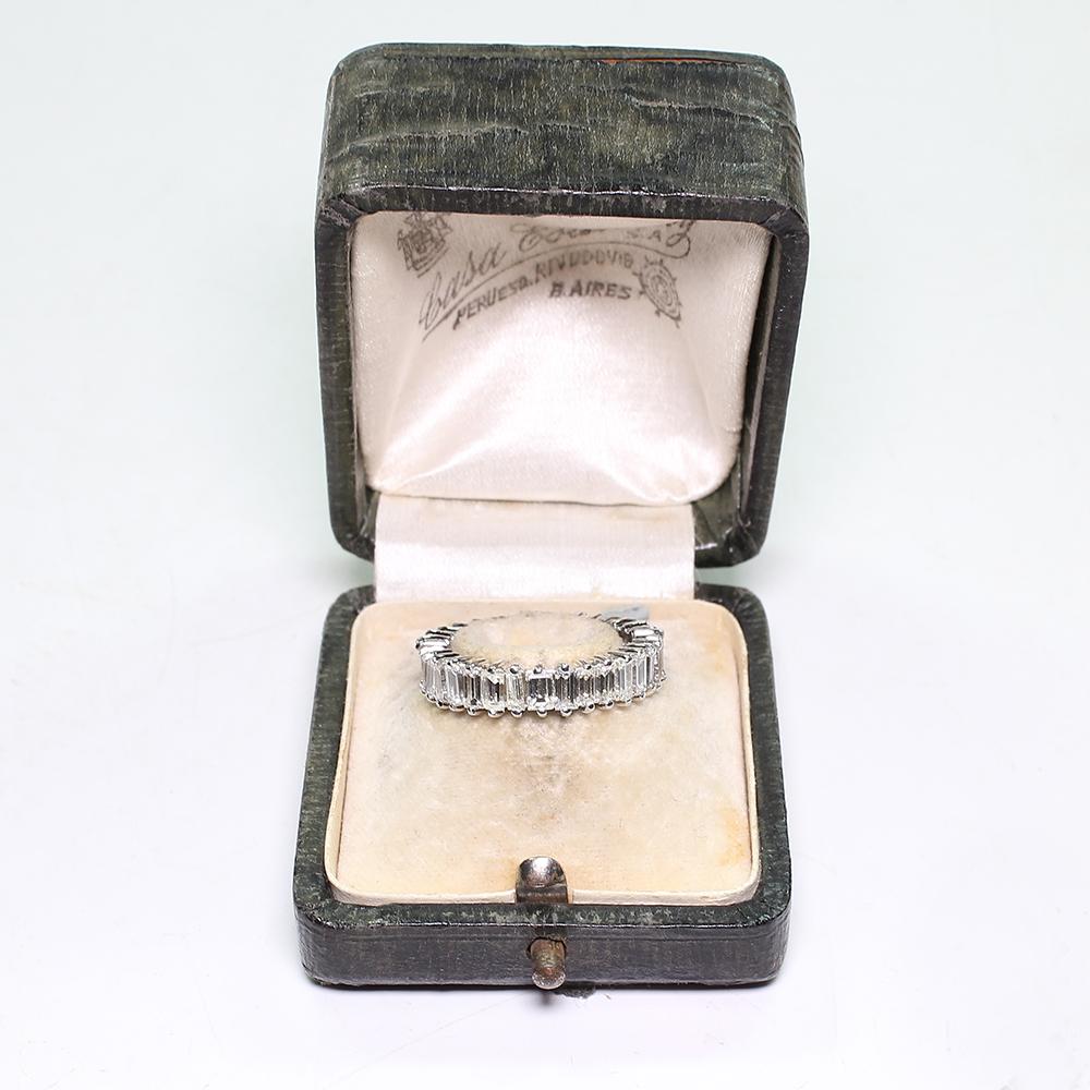 Women's or Men's Estate Platinum Diamond Ring