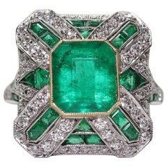 Antique Estate Platinum Emerald and Diamond Ring