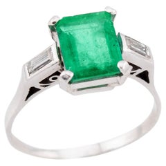 Nachlass Platinring mit Smaragd und Diamant