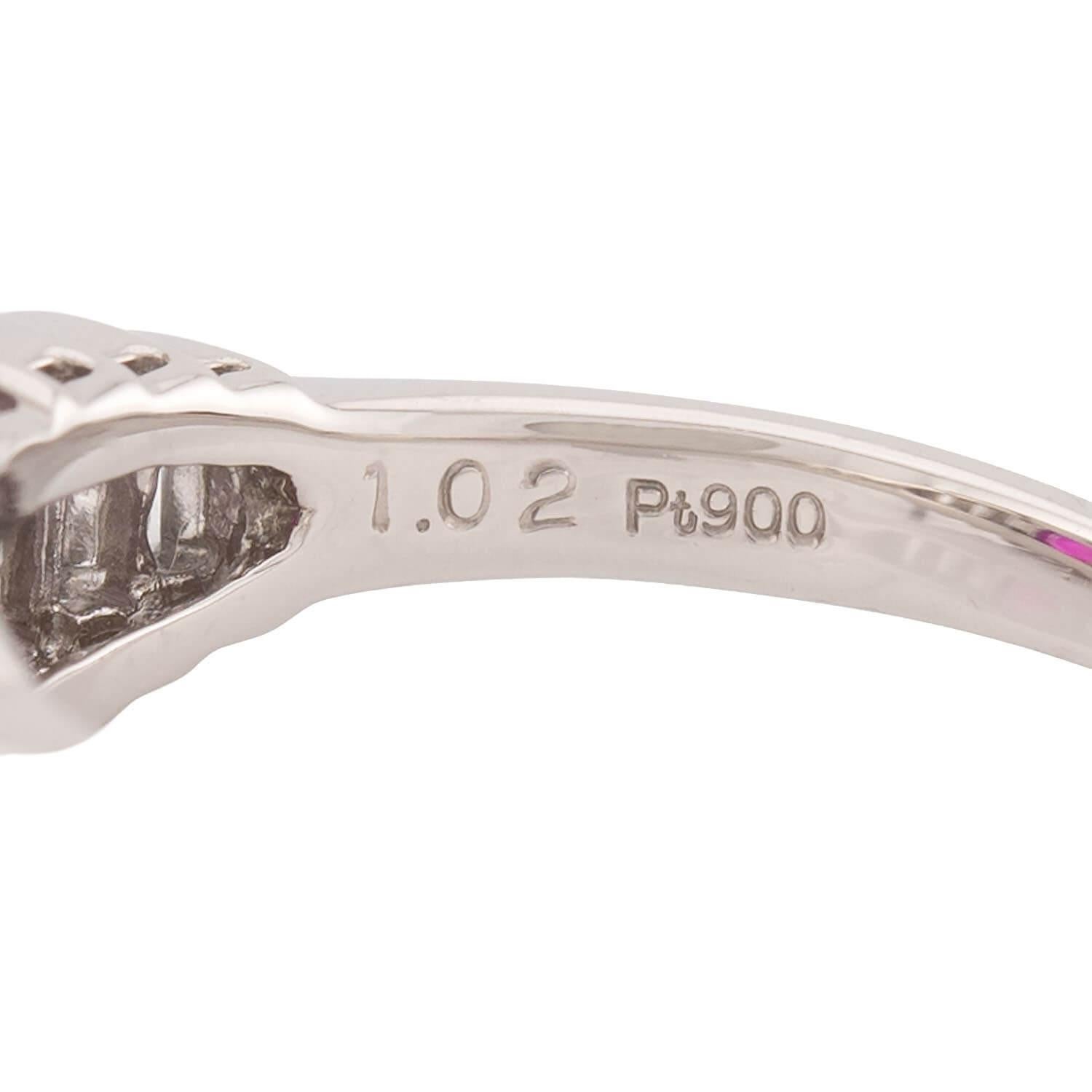 Donna Anello con rubino e diamante in platino GIA di proprietà in vendita