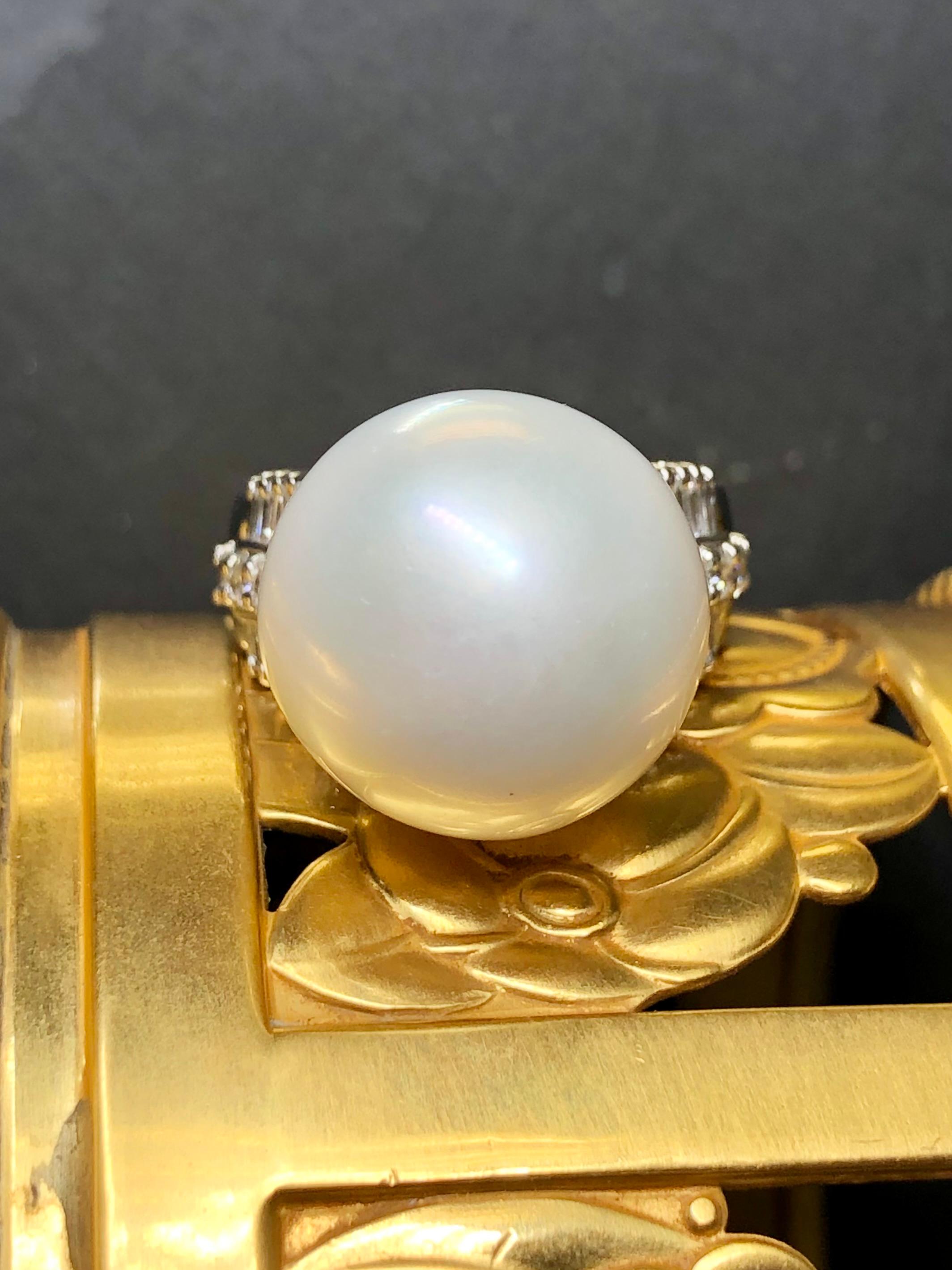 Contemporary Estate Platinum LARGE South Sea Pearl Baguette Diamond Cocktail Ring 17.30mm For Sale
