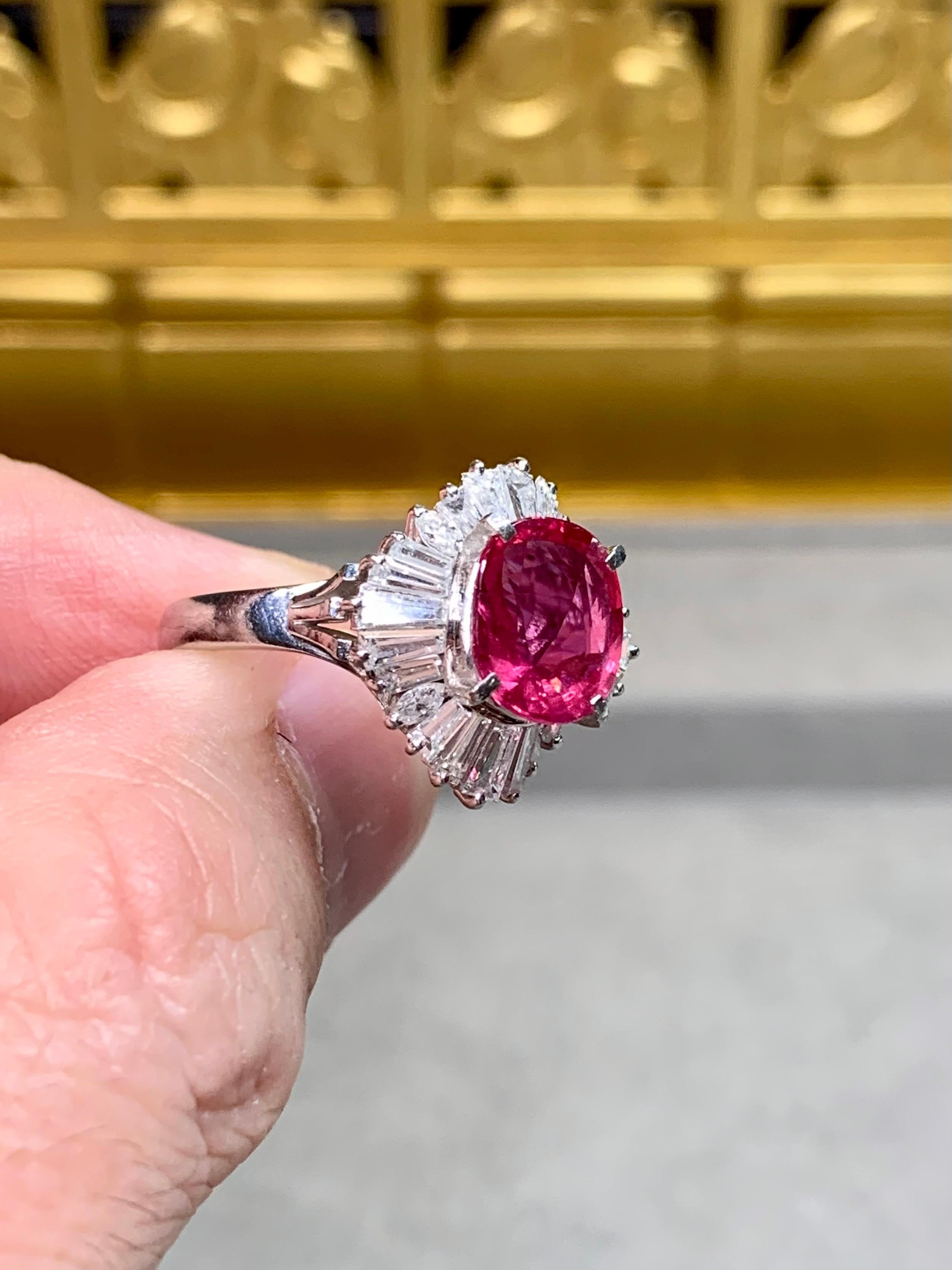 Estate Platinum Oval Ruby Baguette Marqusie Diamond Ballerina Cocktail Ring GIA en vente 1